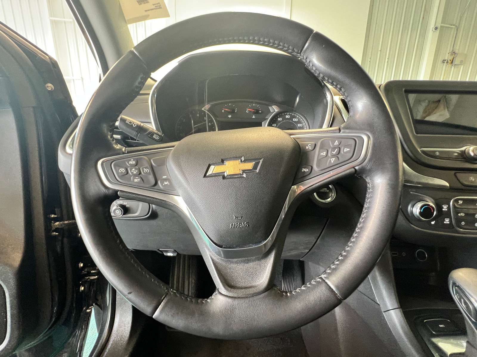 Thumbnail: 2022 Chevrolet Equinox - 5
