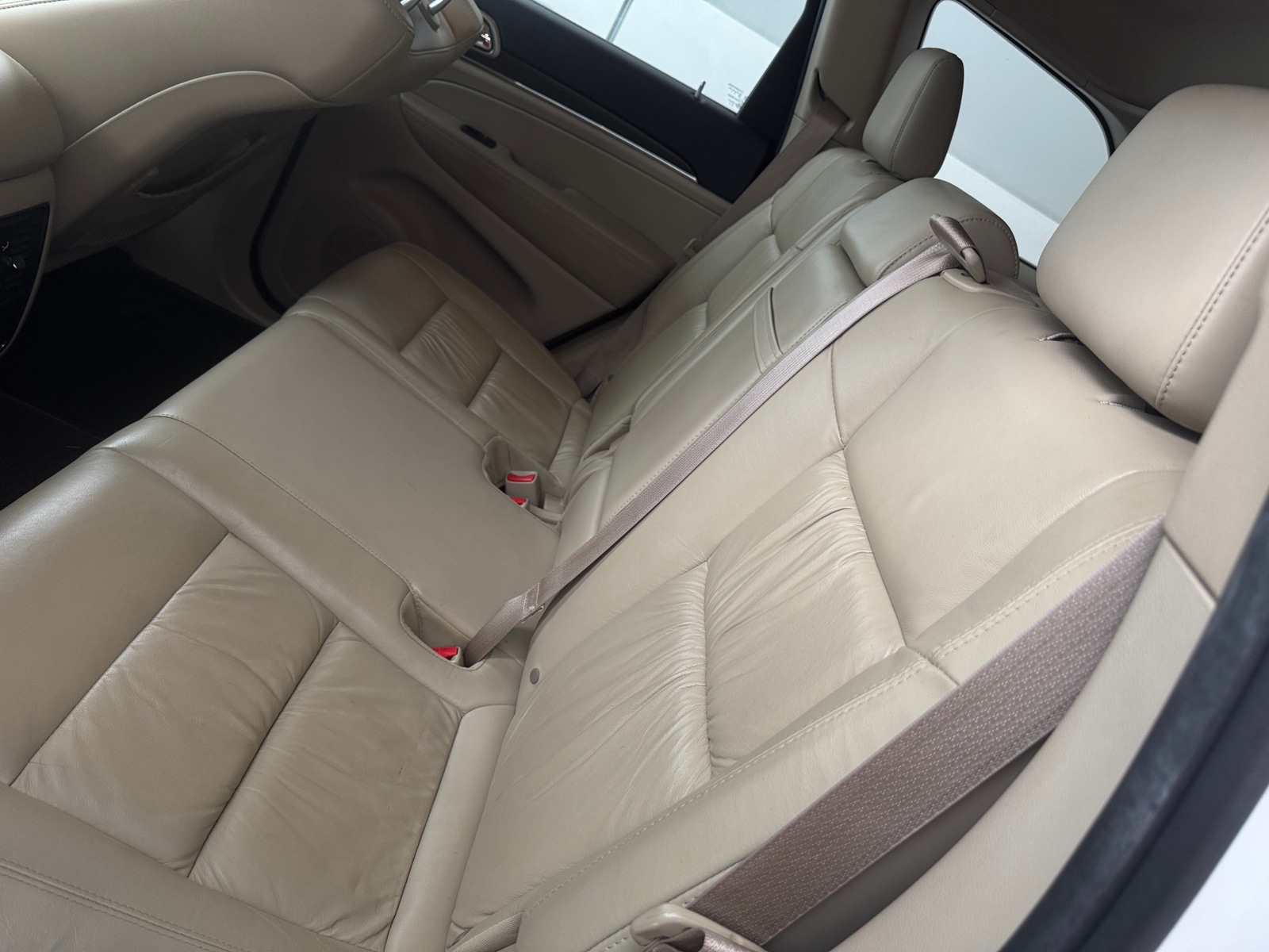 Thumbnail: 2015 Jeep Grand Cherokee - 5