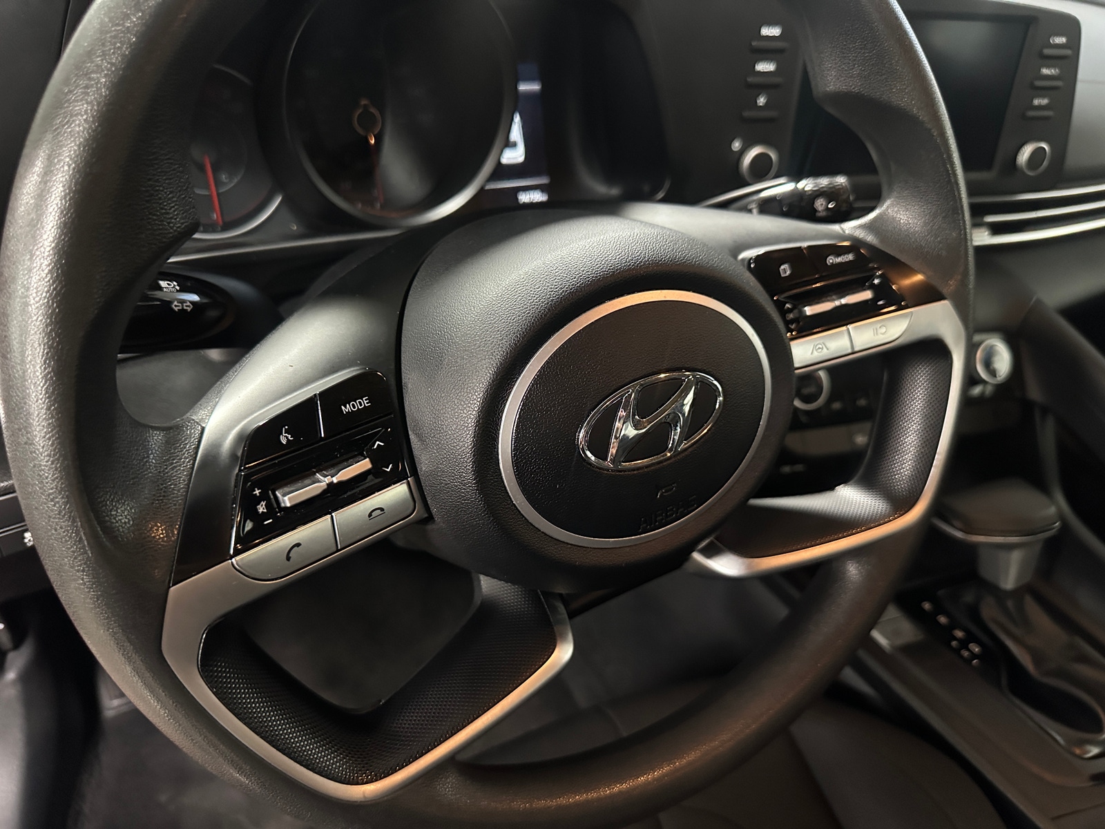 Thumbnail: 2023 Hyundai Elantra - 5