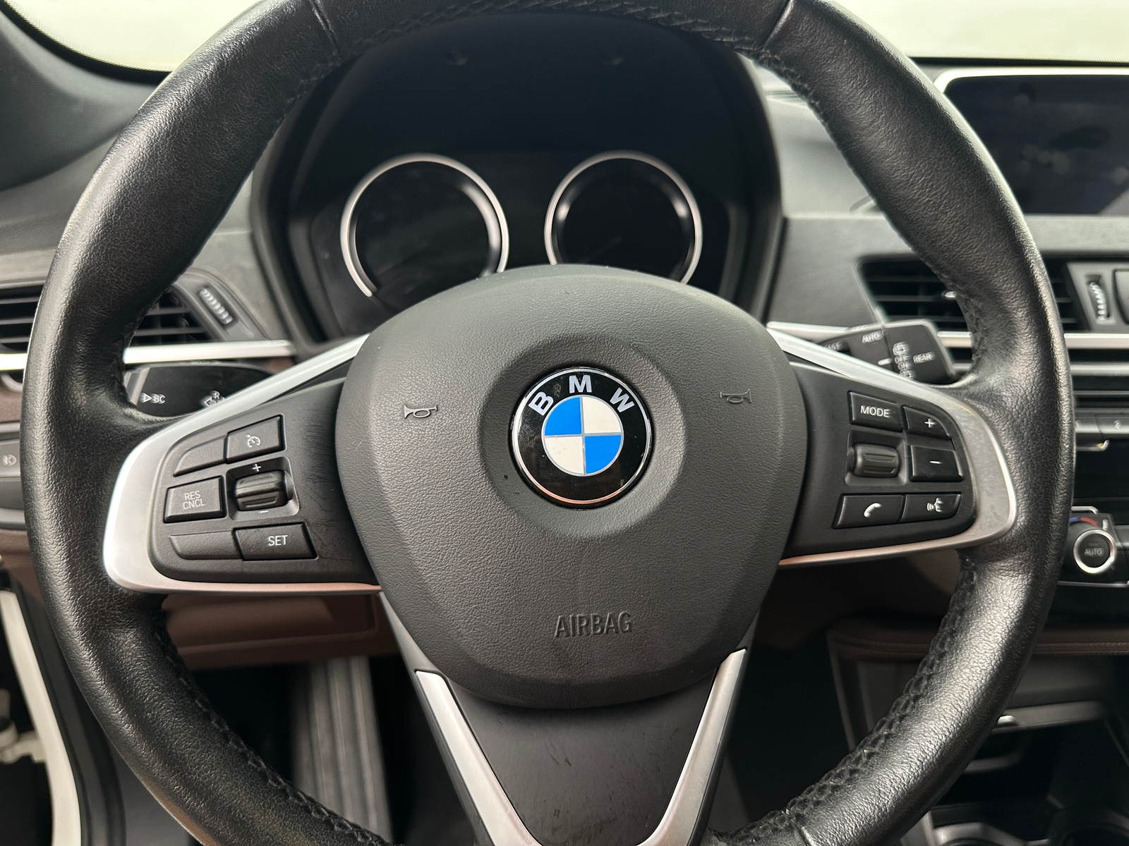 Thumbnail: 2018 BMW X1 - 4