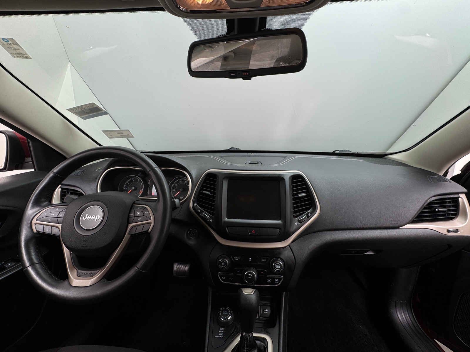 Thumbnail: 2015 Jeep Cherokee - 3