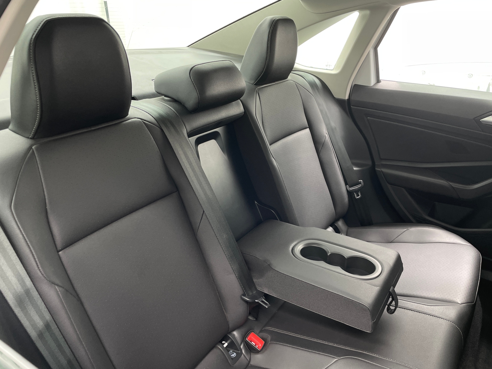 Thumbnail: 2019 Volkswagen Jetta - 5