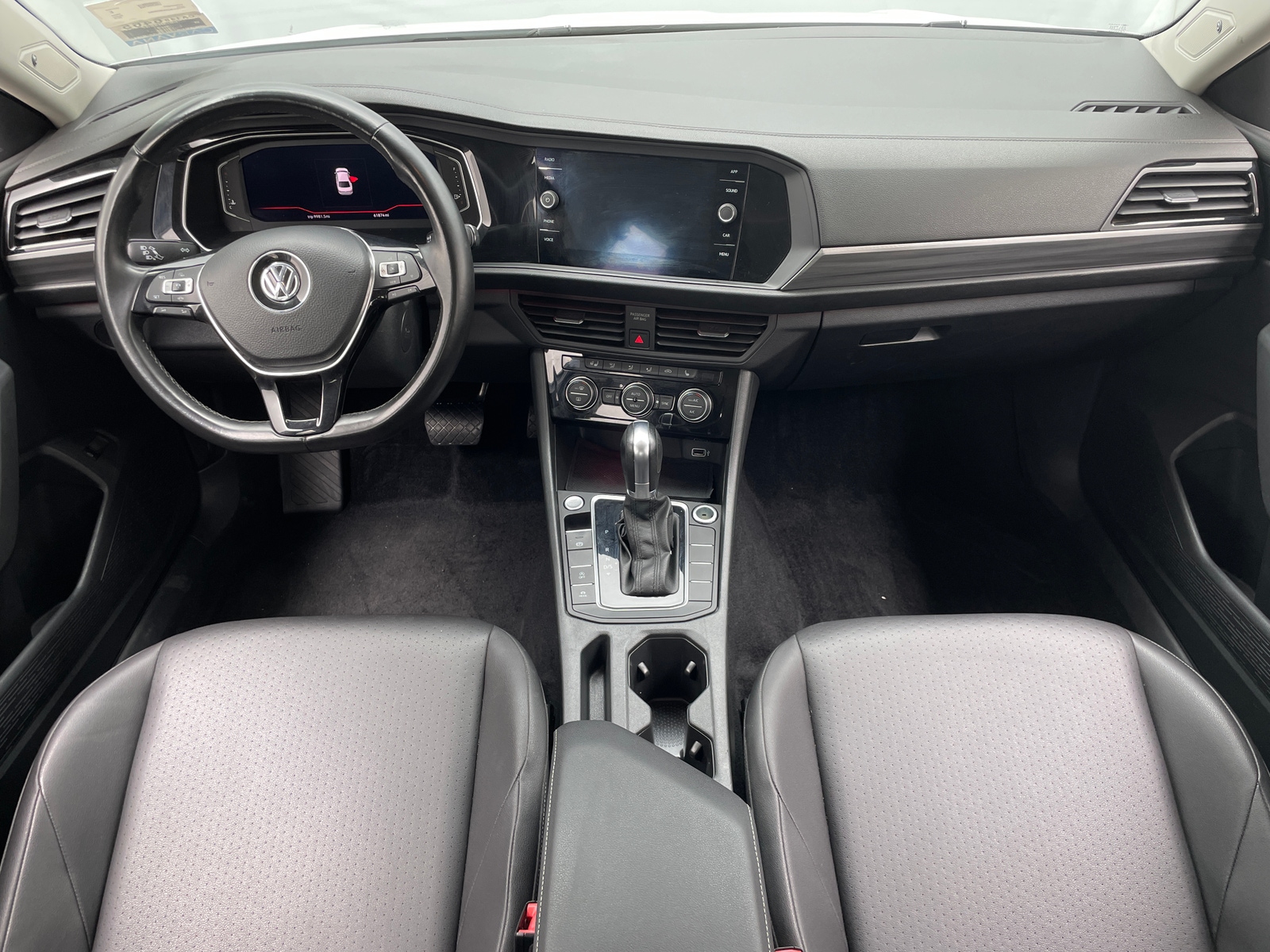 Thumbnail: 2019 Volkswagen Jetta - 2