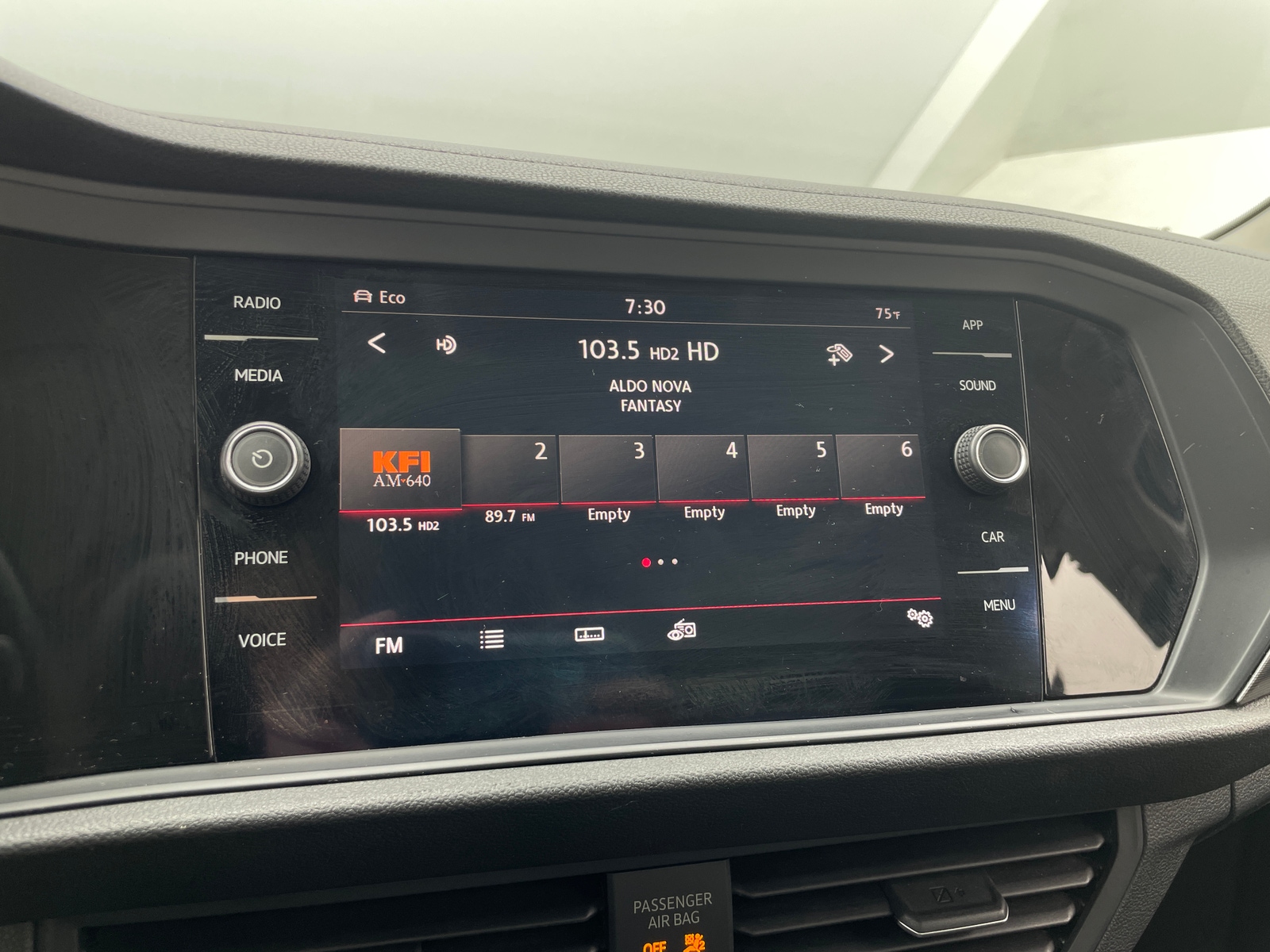 Thumbnail: 2019 Volkswagen Jetta - 3