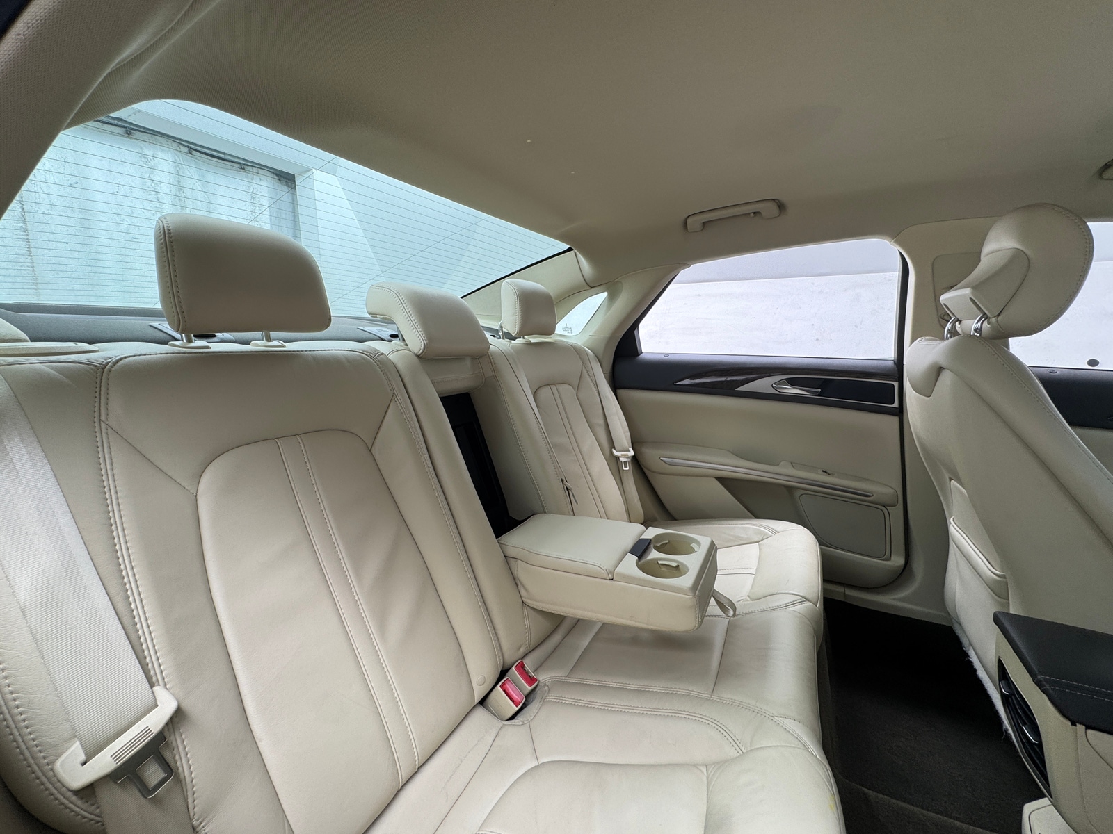 Thumbnail: 2015 Lincoln MKZ - 5