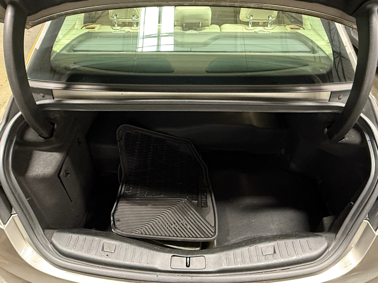 Thumbnail: 2015 Lincoln MKZ - 6