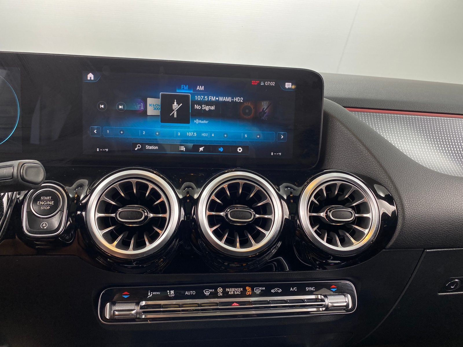 Thumbnail: 2022 Mercedes-Benz GLA - 3