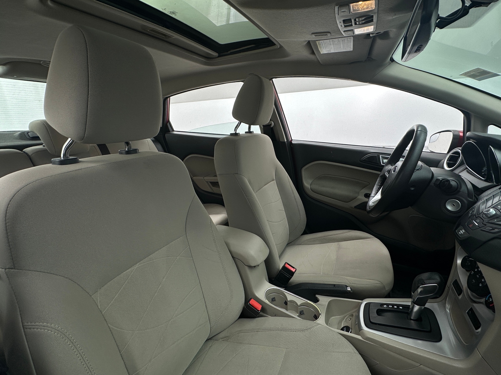Thumbnail: 2016 Ford Fiesta - 2