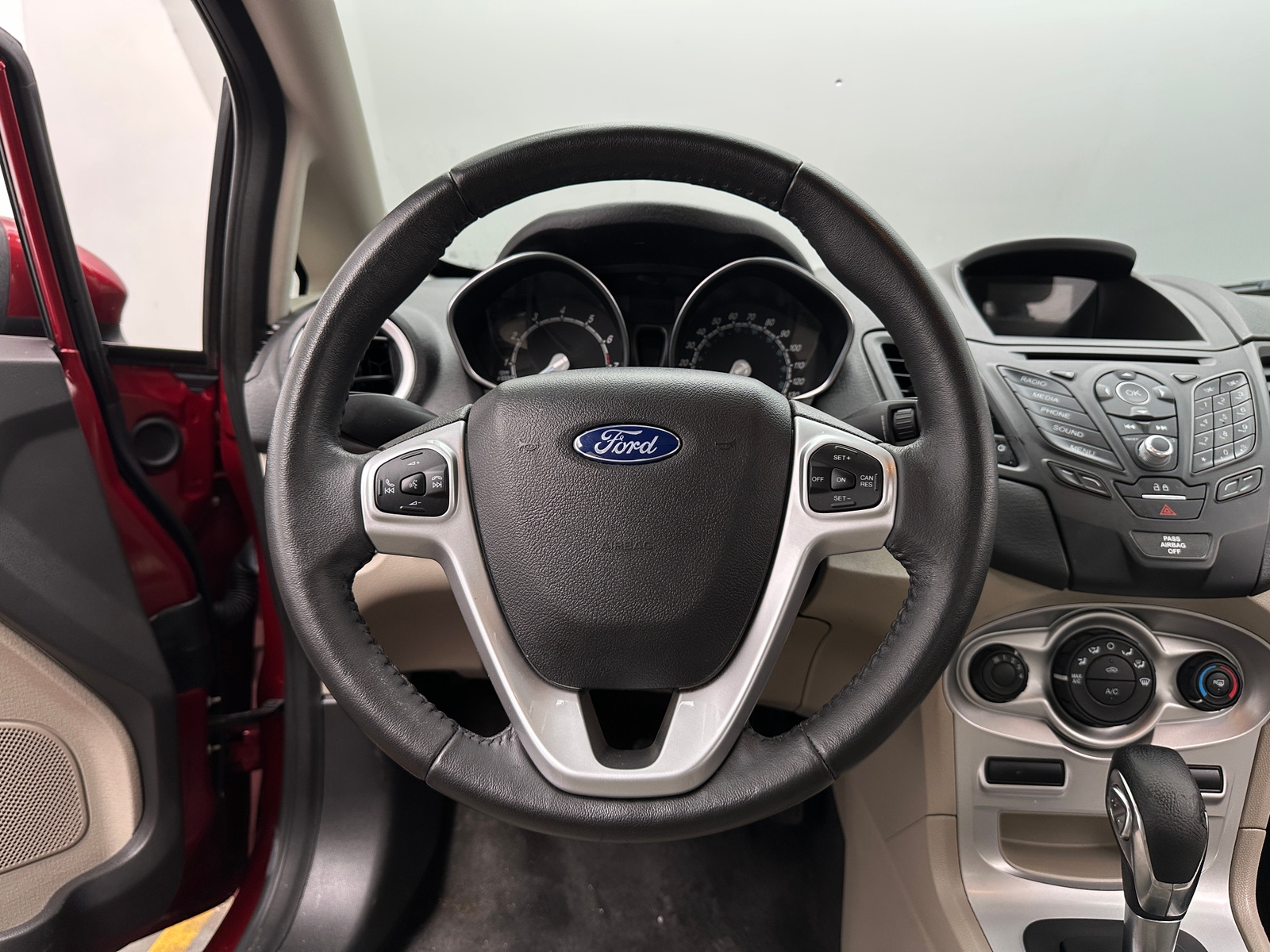 Thumbnail: 2016 Ford Fiesta - 5