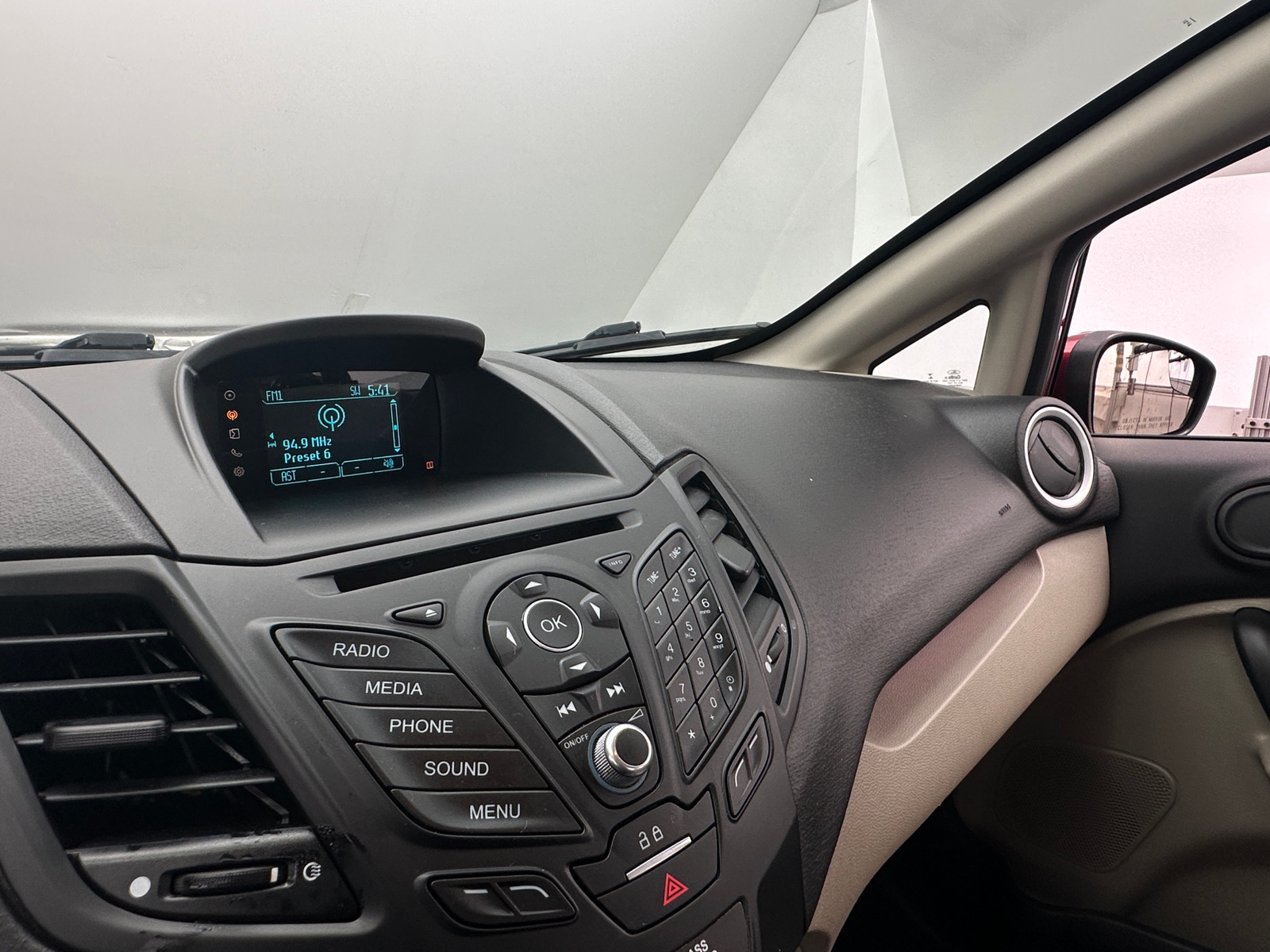 Thumbnail: 2016 Ford Fiesta - 4