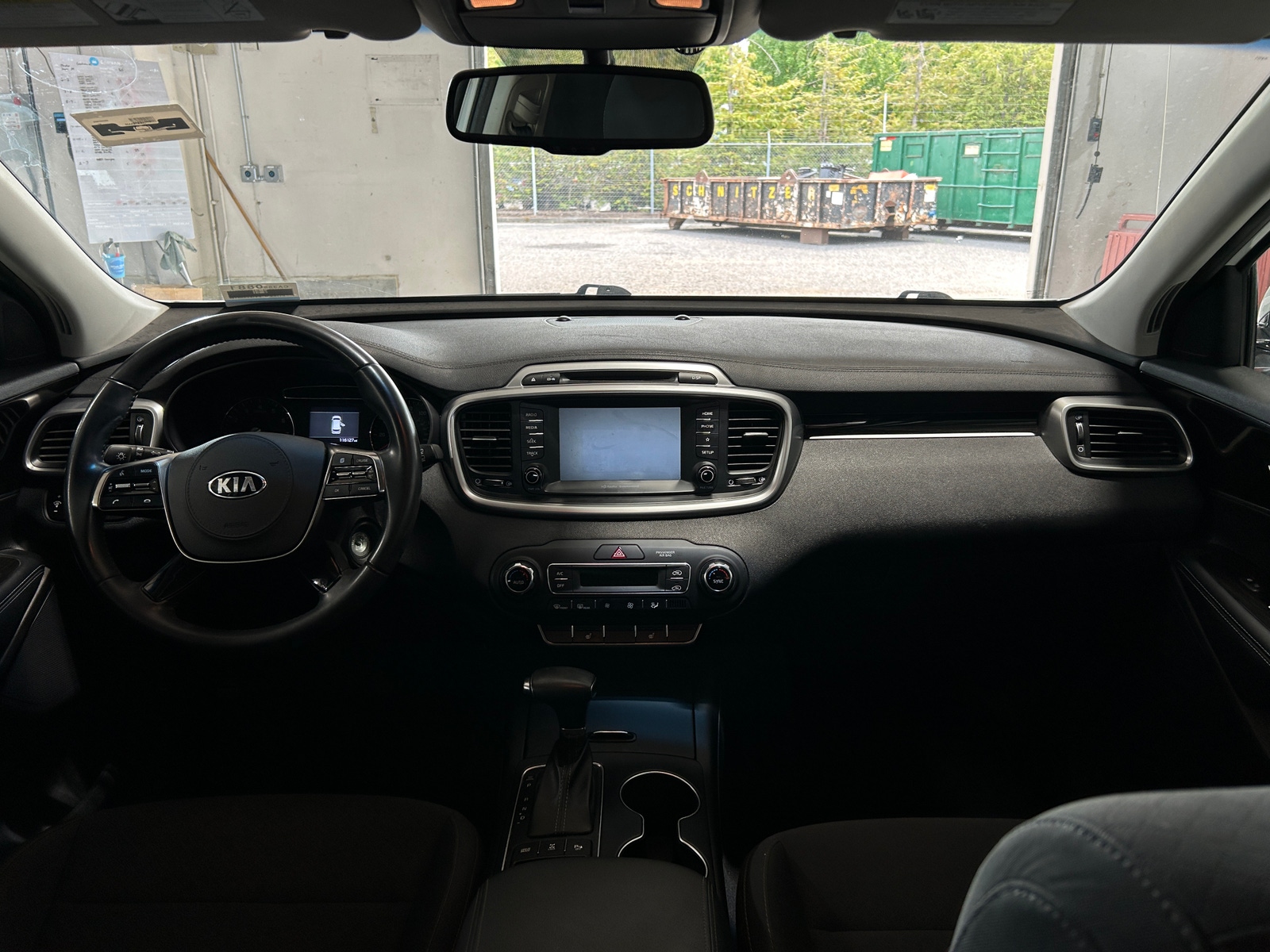 Thumbnail: 2019 Kia Sorento - 3