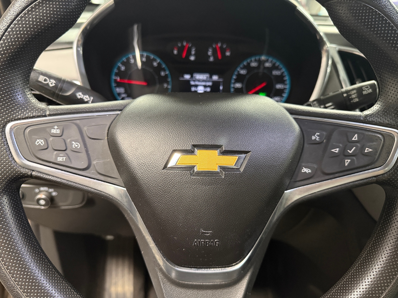 Thumbnail: 2019 Chevrolet Equinox - 5