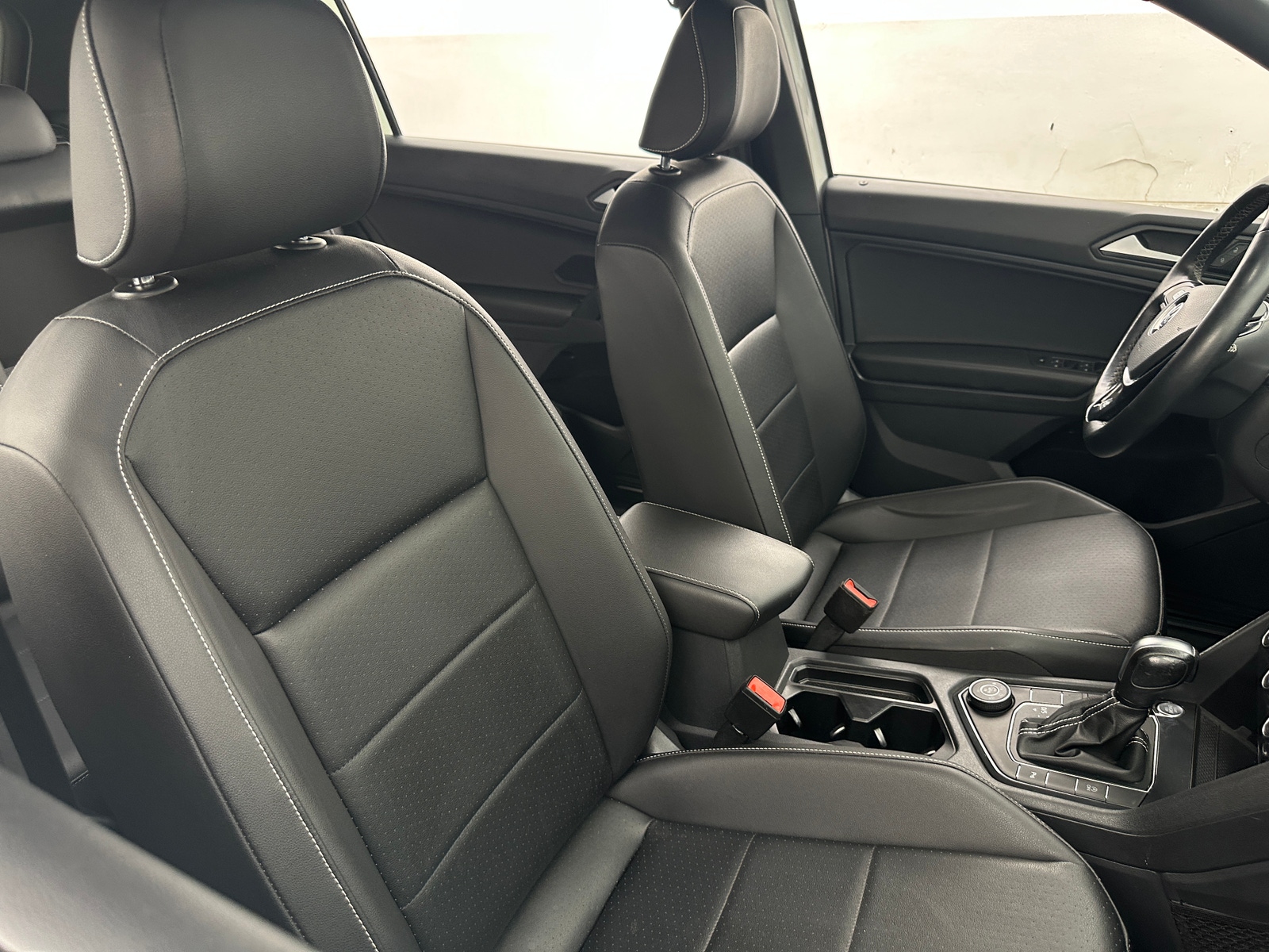 Thumbnail: 2021 Volkswagen Tiguan - 2