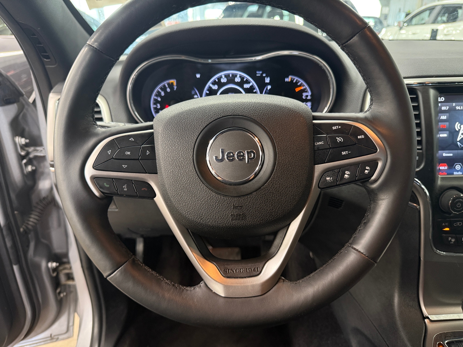 Thumbnail: 2018 Jeep Grand Cherokee - 4