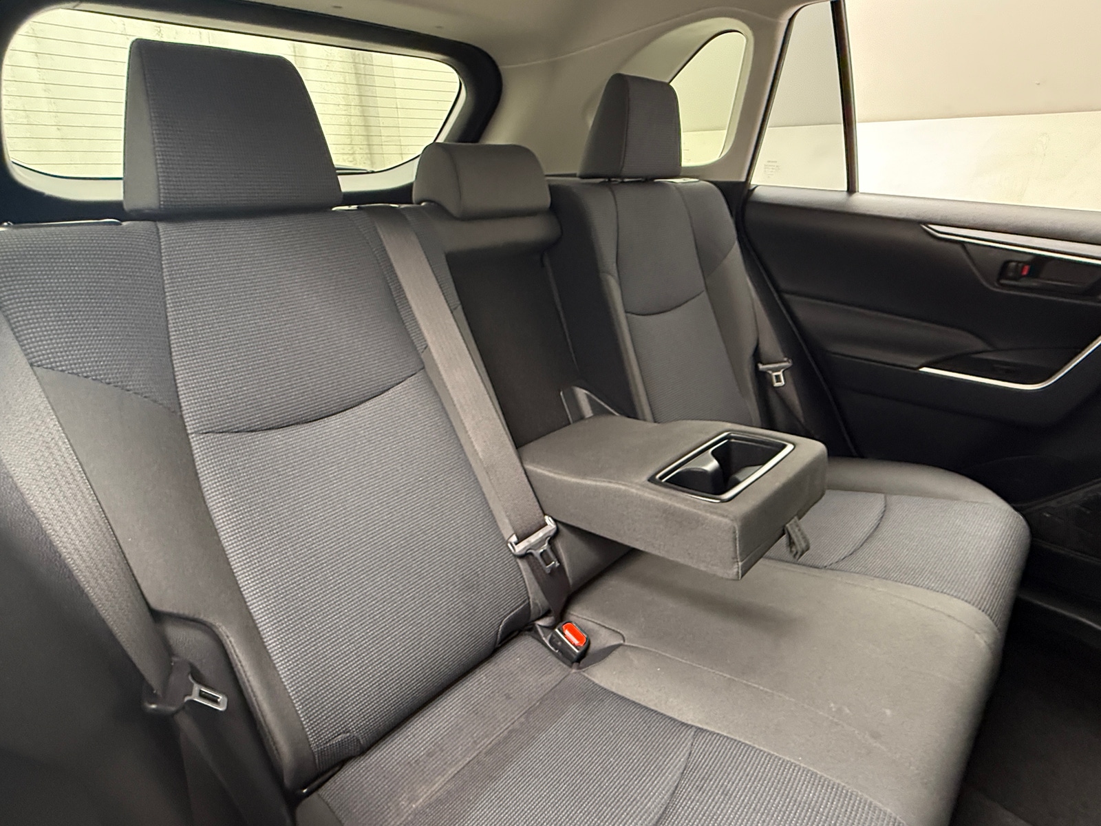 Thumbnail: 2019 Toyota RAV4 - 6