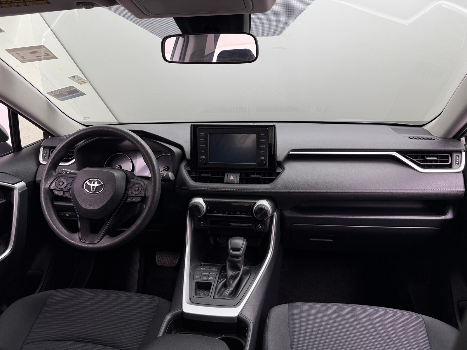 Thumbnail: 2019 Toyota RAV4 - 3
