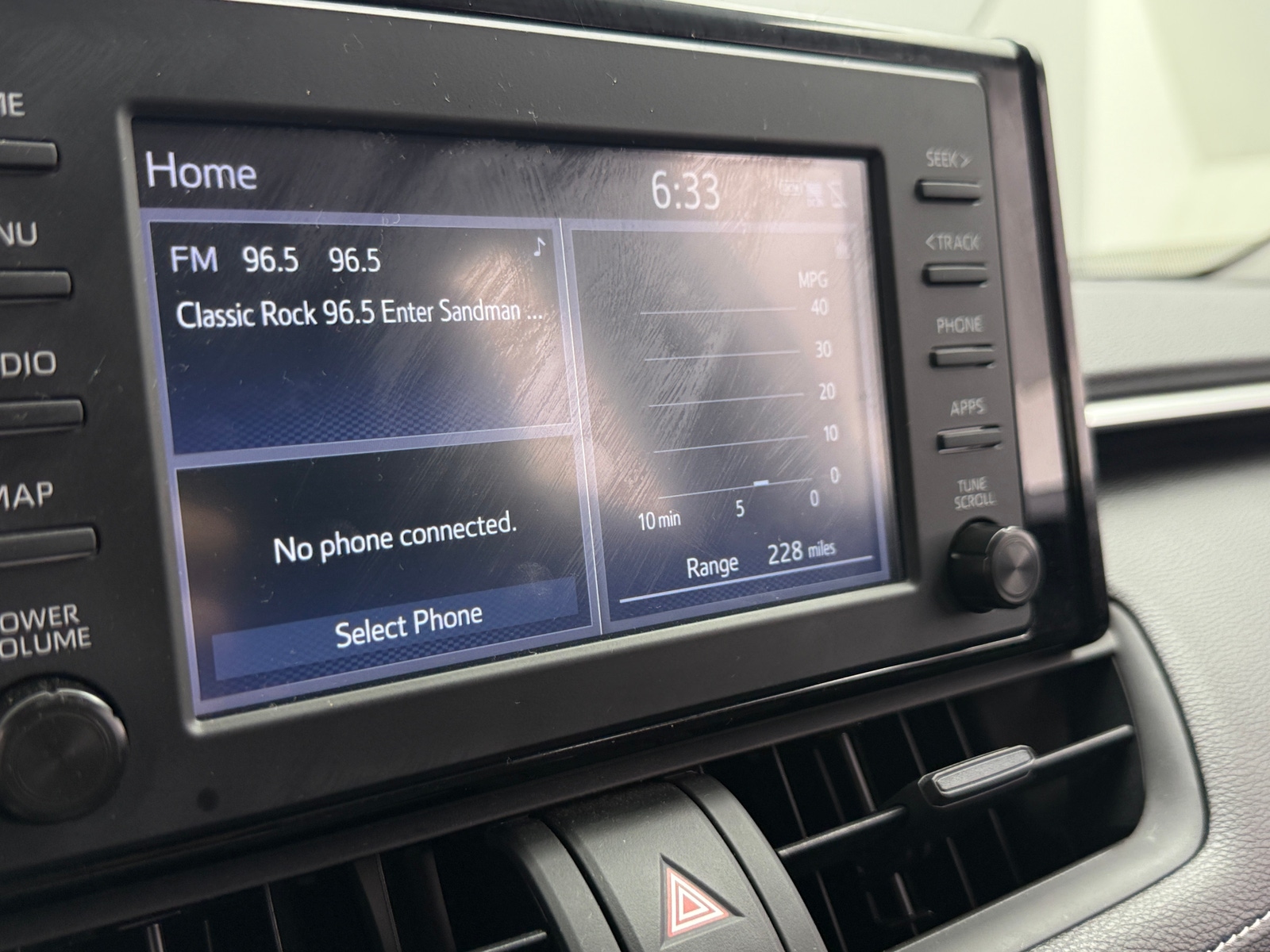 Thumbnail: 2019 Toyota RAV4 - 4