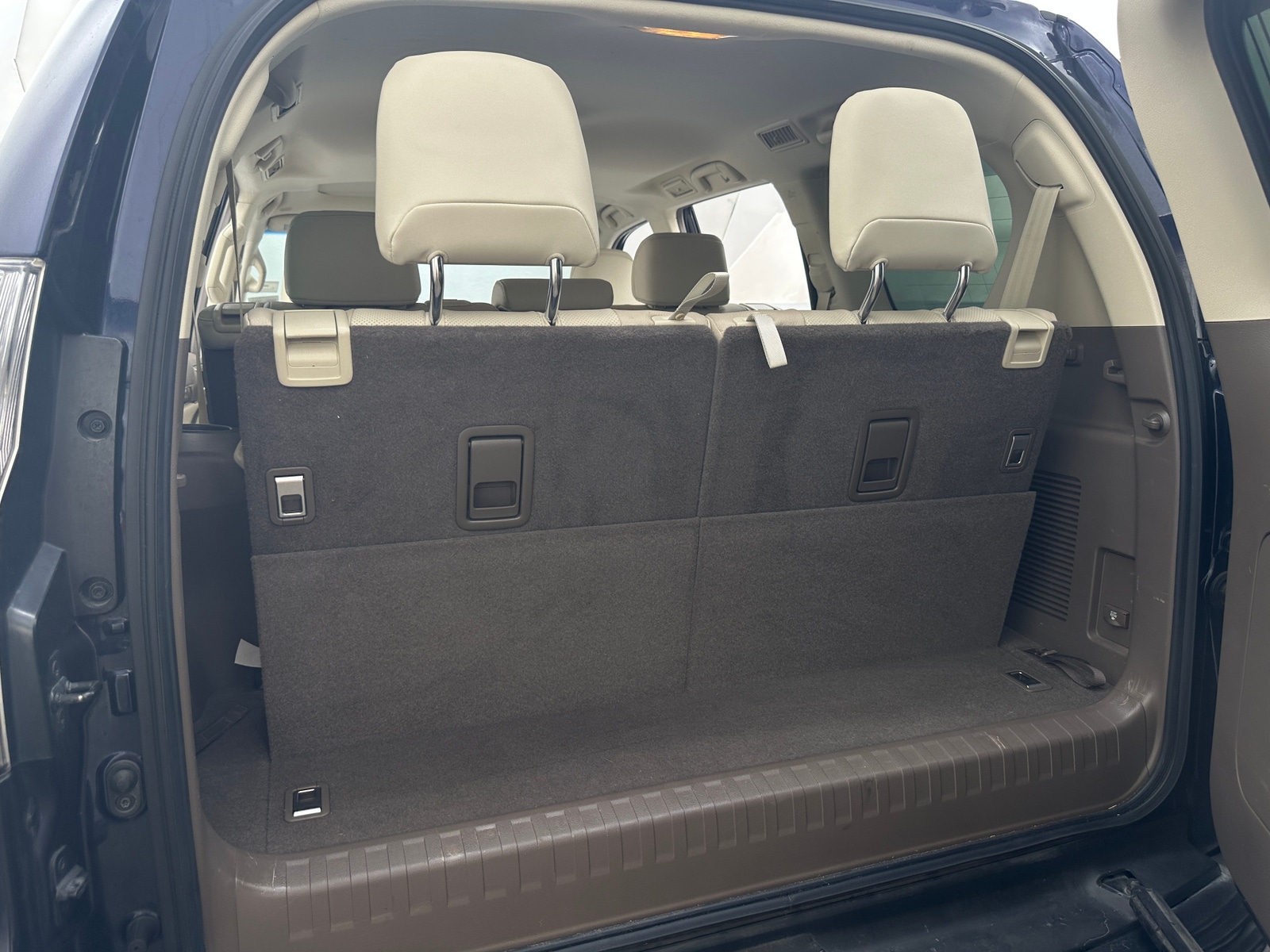 Thumbnail: 2019 Lexus GX - 6