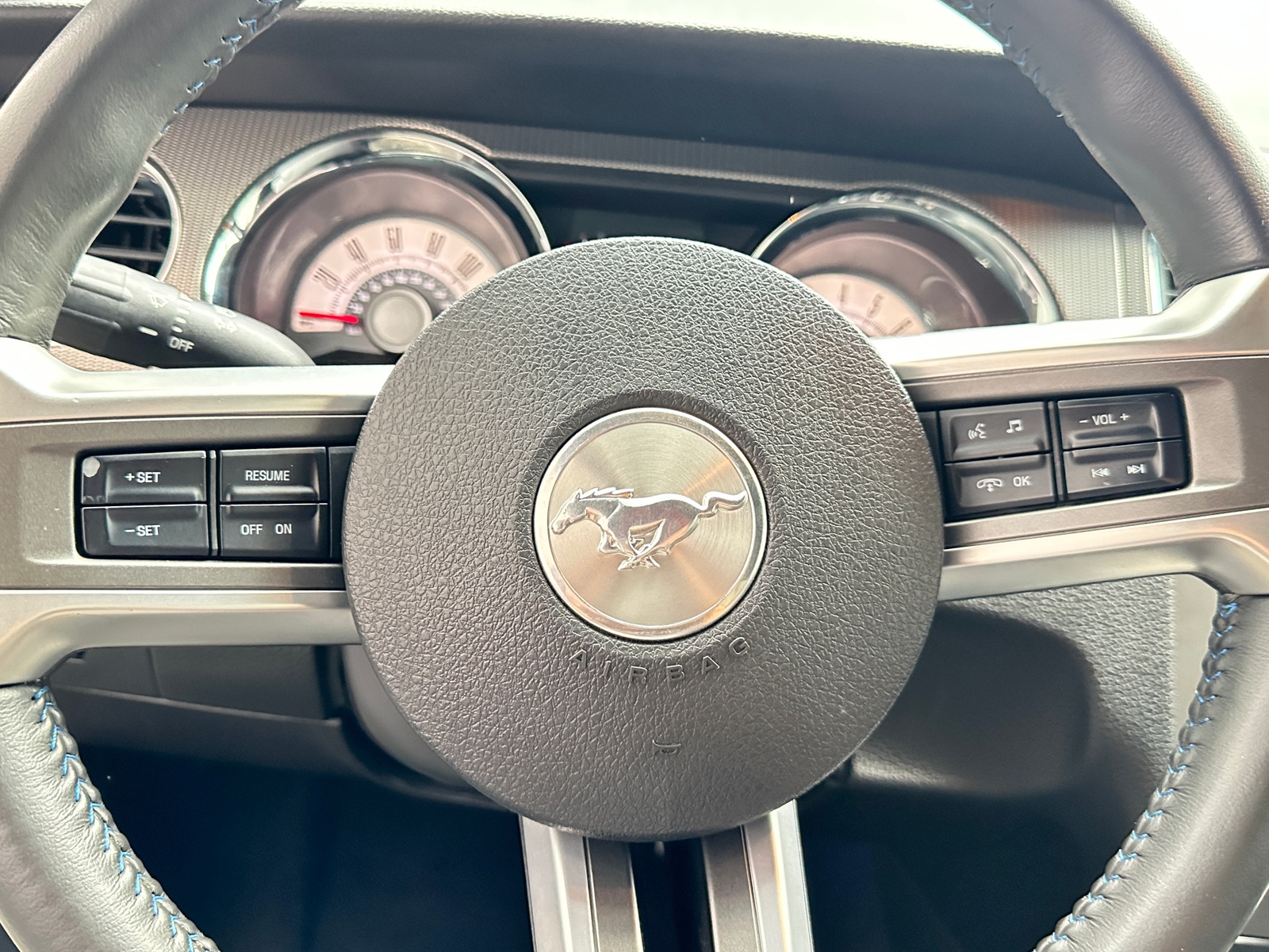 Thumbnail: 2010 Ford Mustang - 4