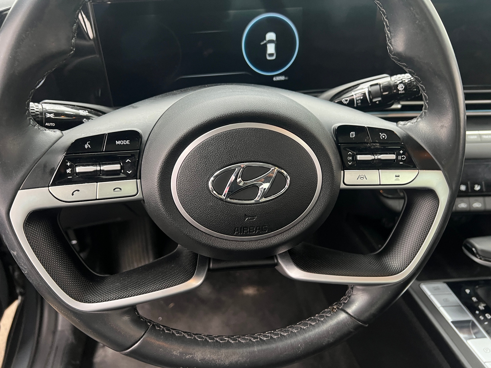 Thumbnail: 2022 Hyundai Elantra - 4