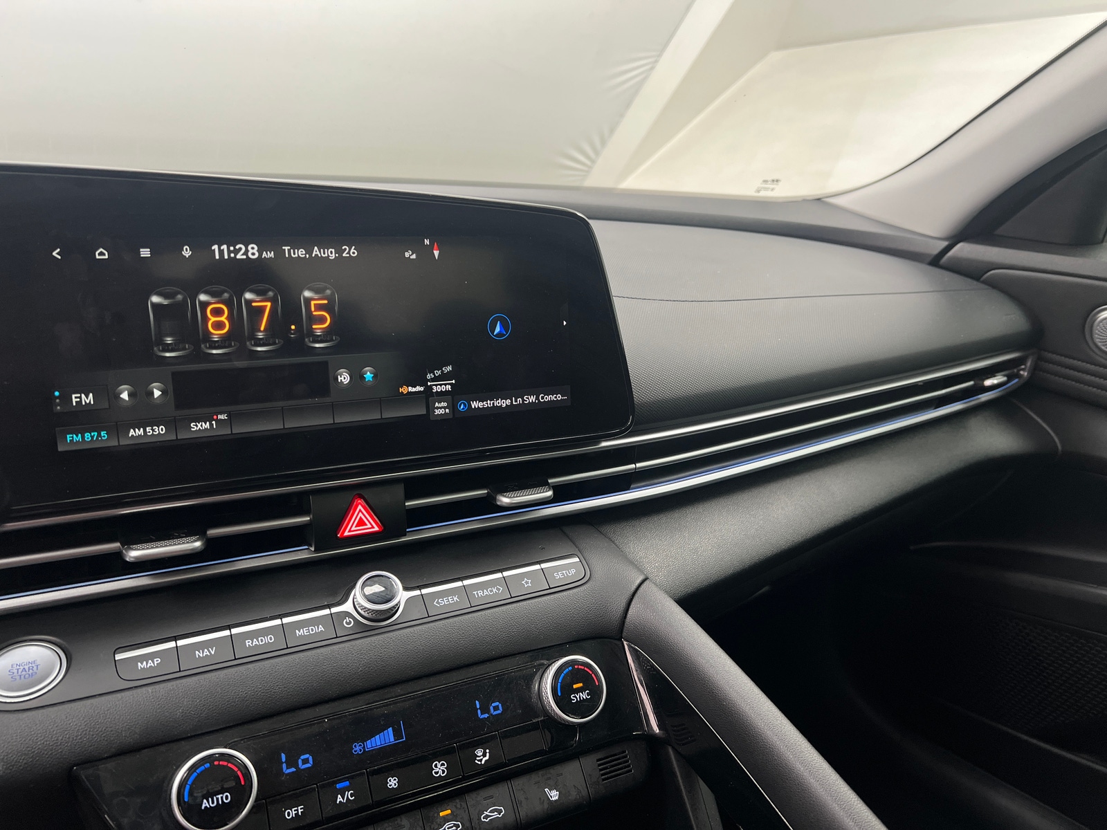 Thumbnail: 2022 Hyundai Elantra - 3