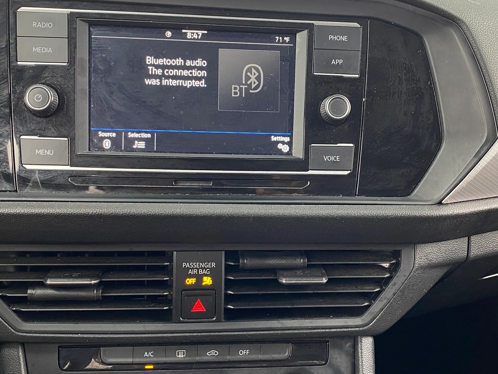 Thumbnail: 2021 Volkswagen Jetta - 4