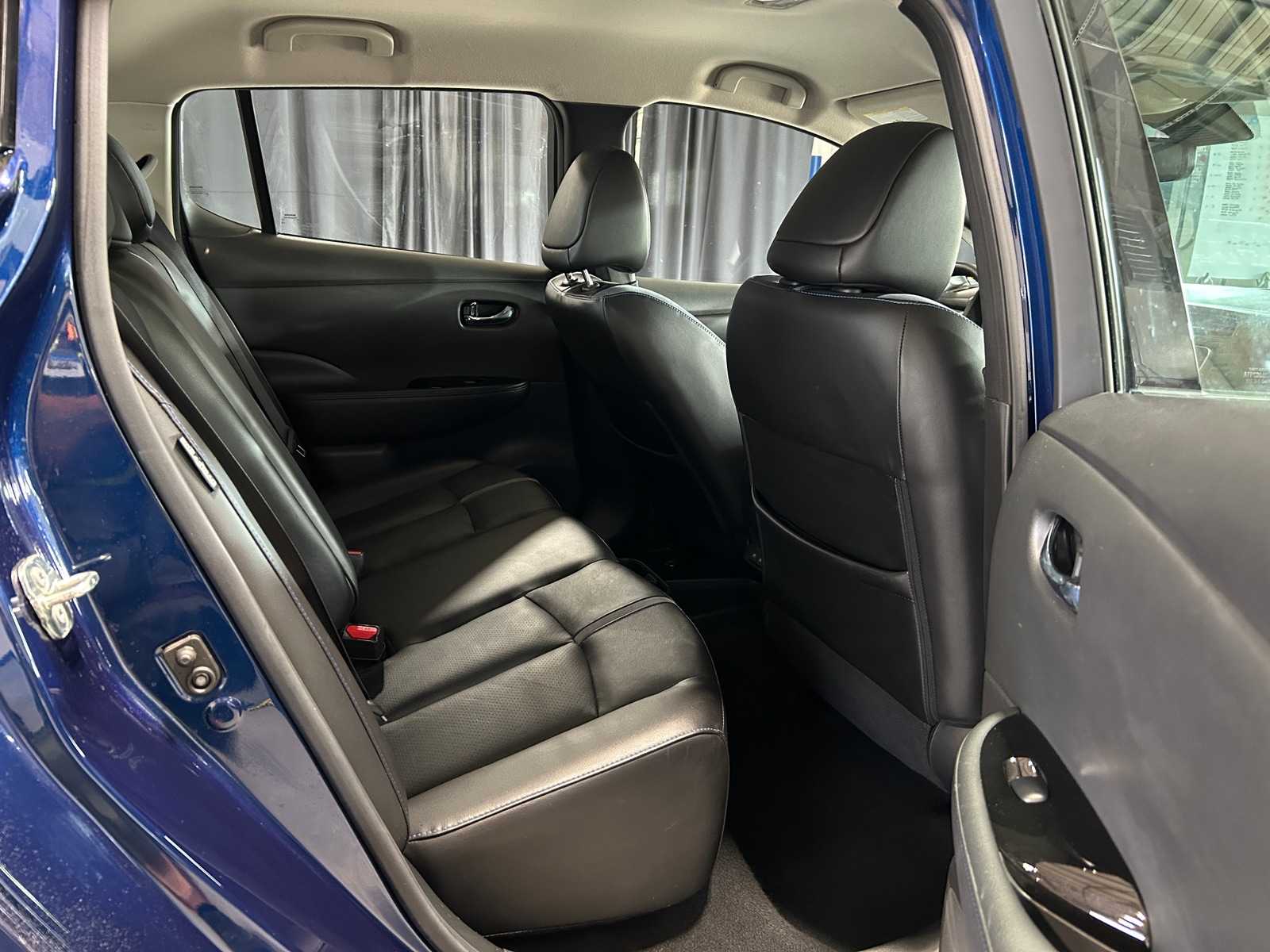 Thumbnail: 2020 Nissan Leaf - 5