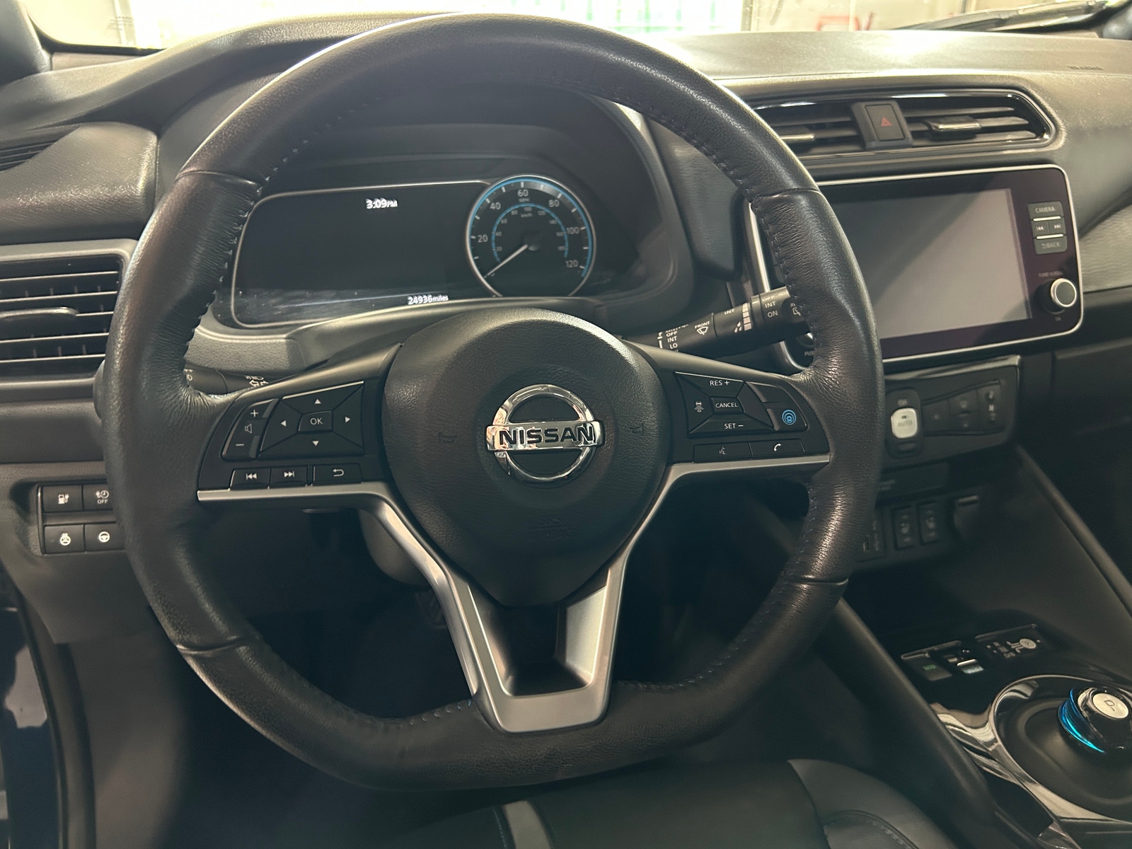 Thumbnail: 2020 Nissan Leaf - 4