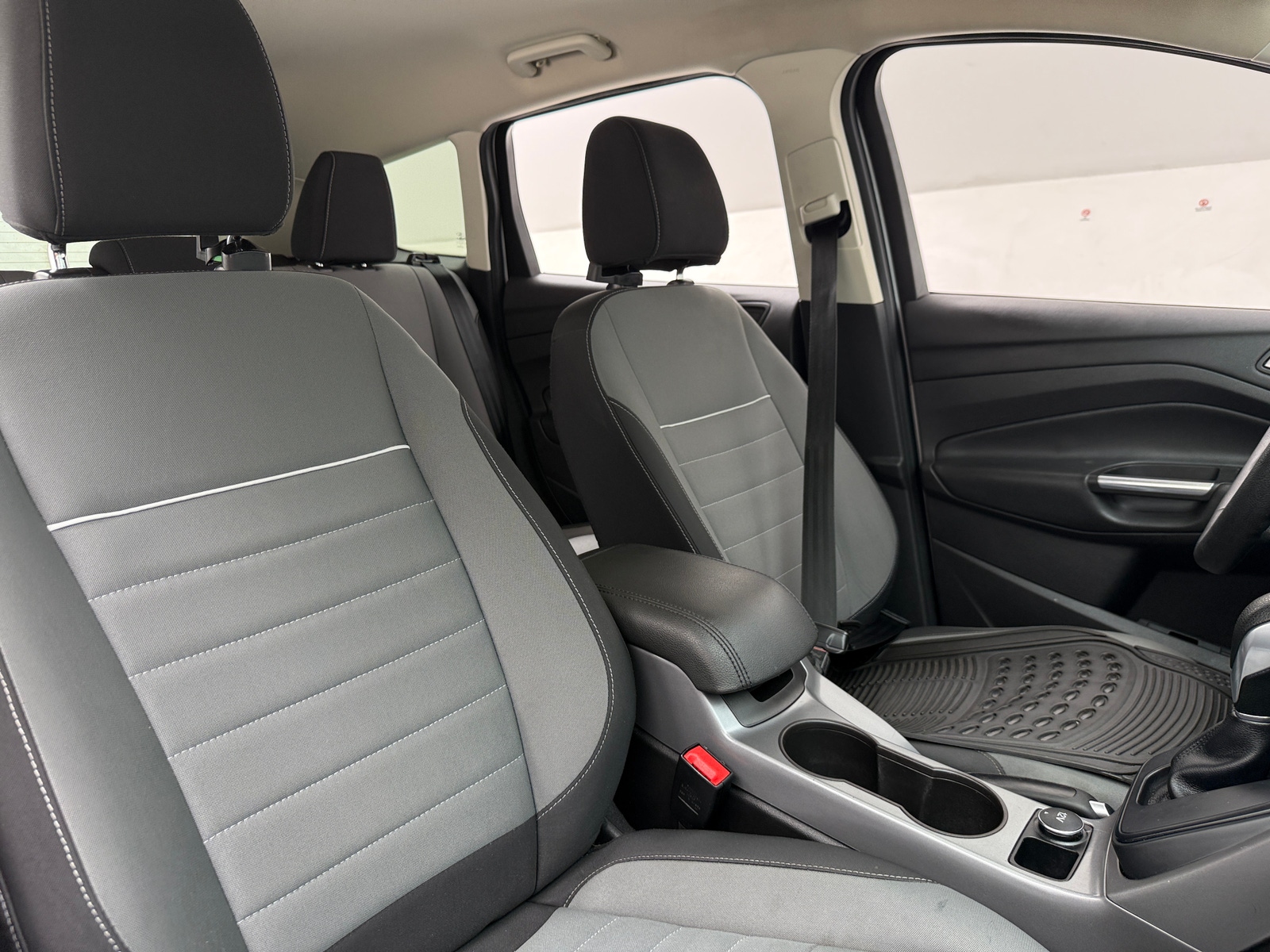 Thumbnail: 2015 Ford Escape - 2