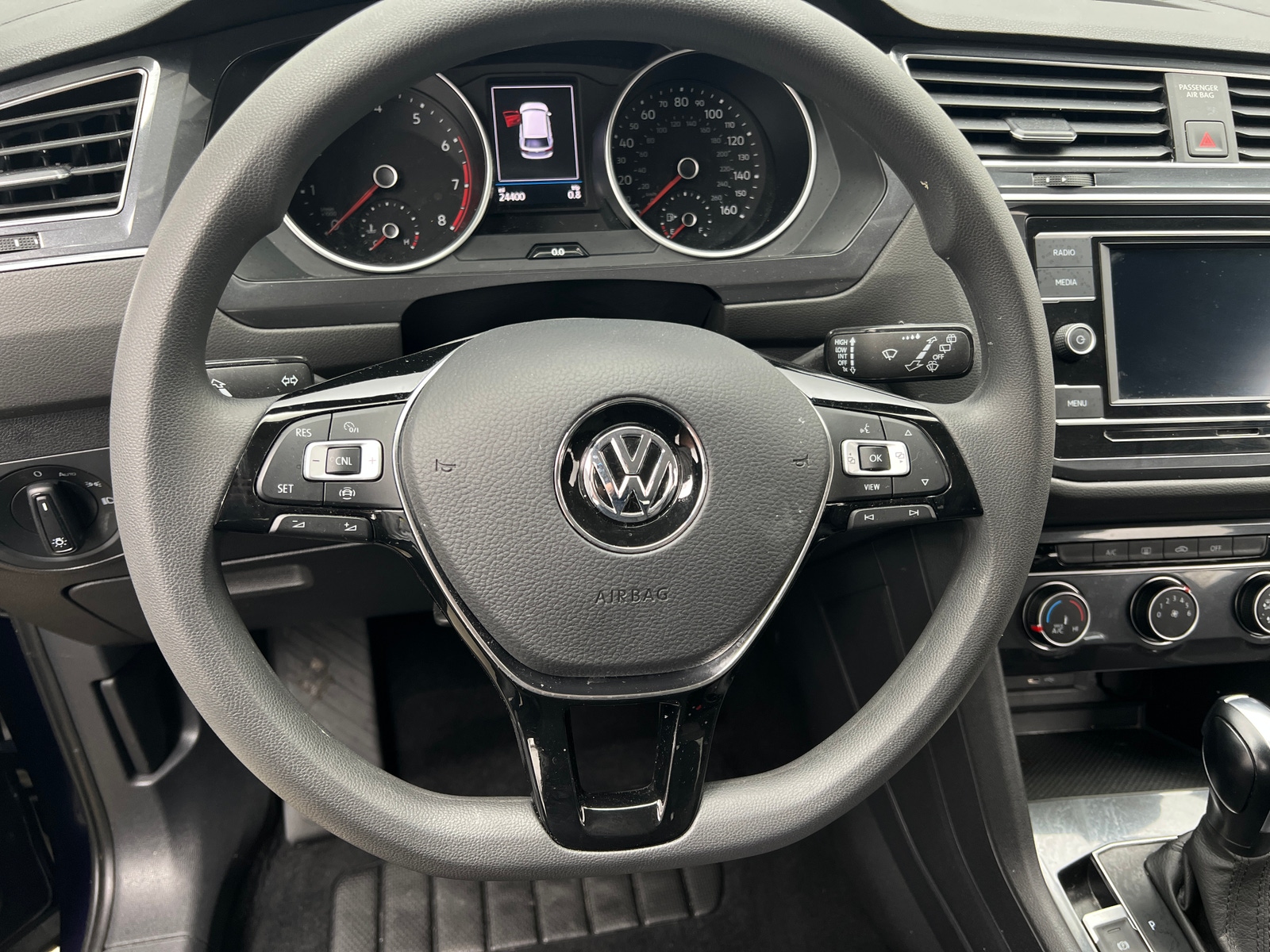 Thumbnail: 2021 Volkswagen Tiguan - 5