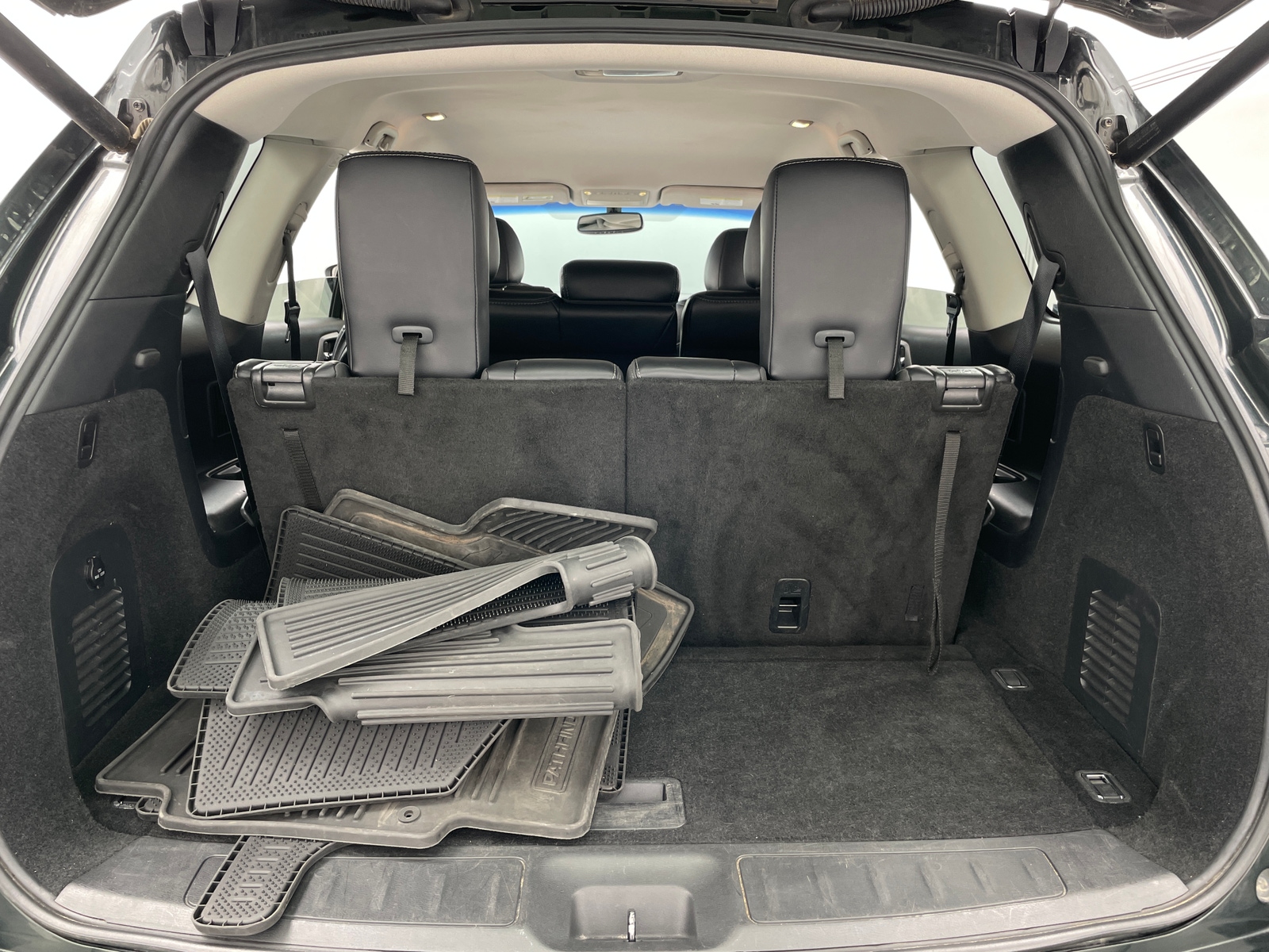 Thumbnail: 2019 Nissan Pathfinder - 6