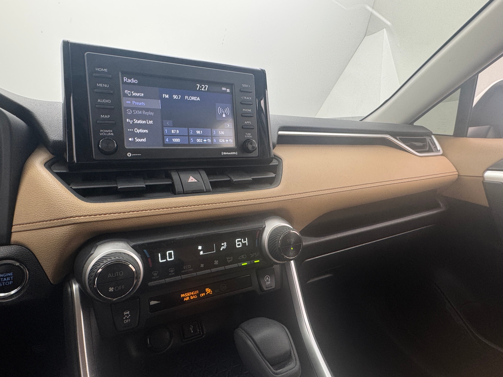 Thumbnail: 2020 Toyota RAV4 - 4