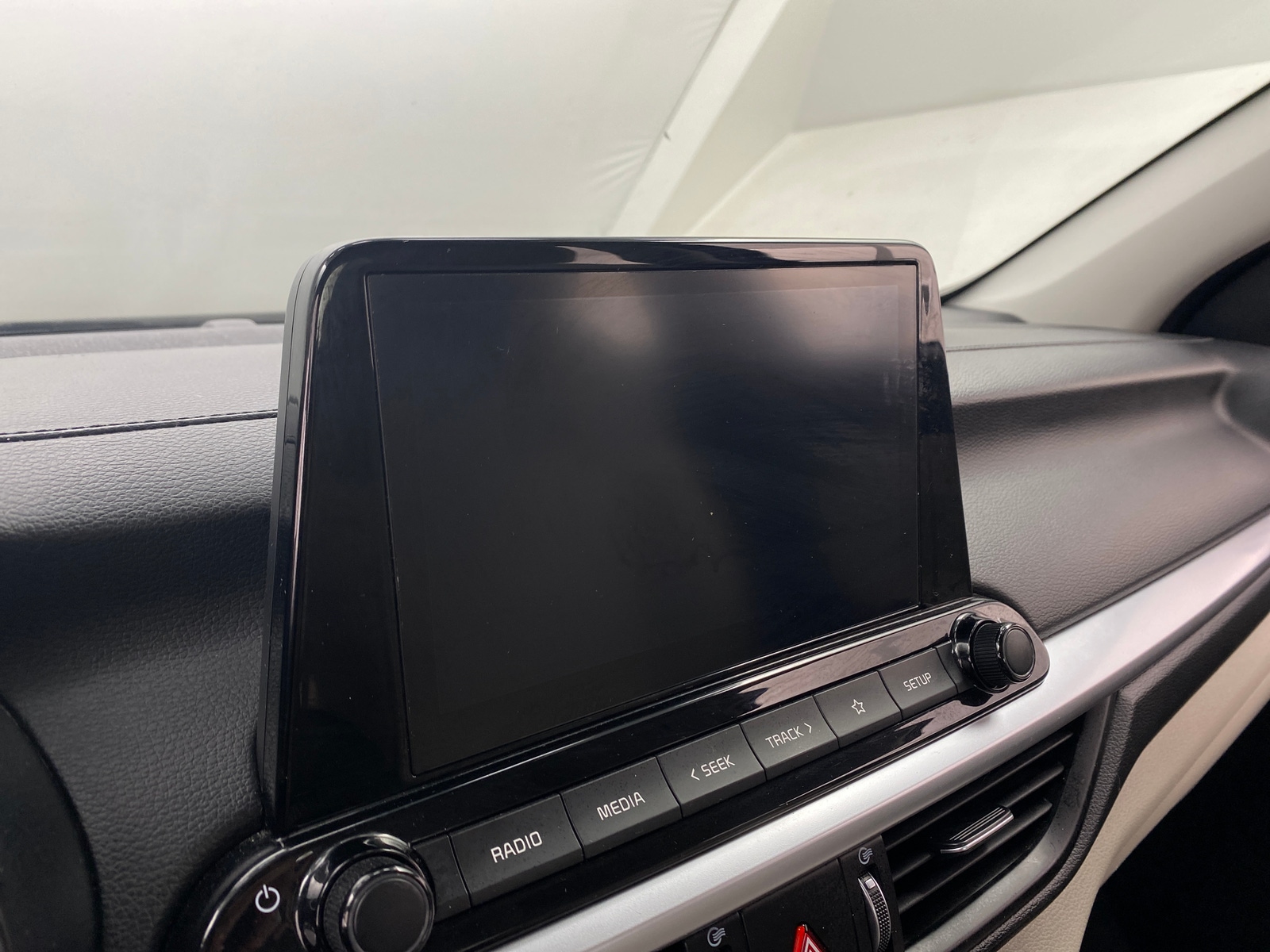 Thumbnail: 2023 Kia Forte - 4