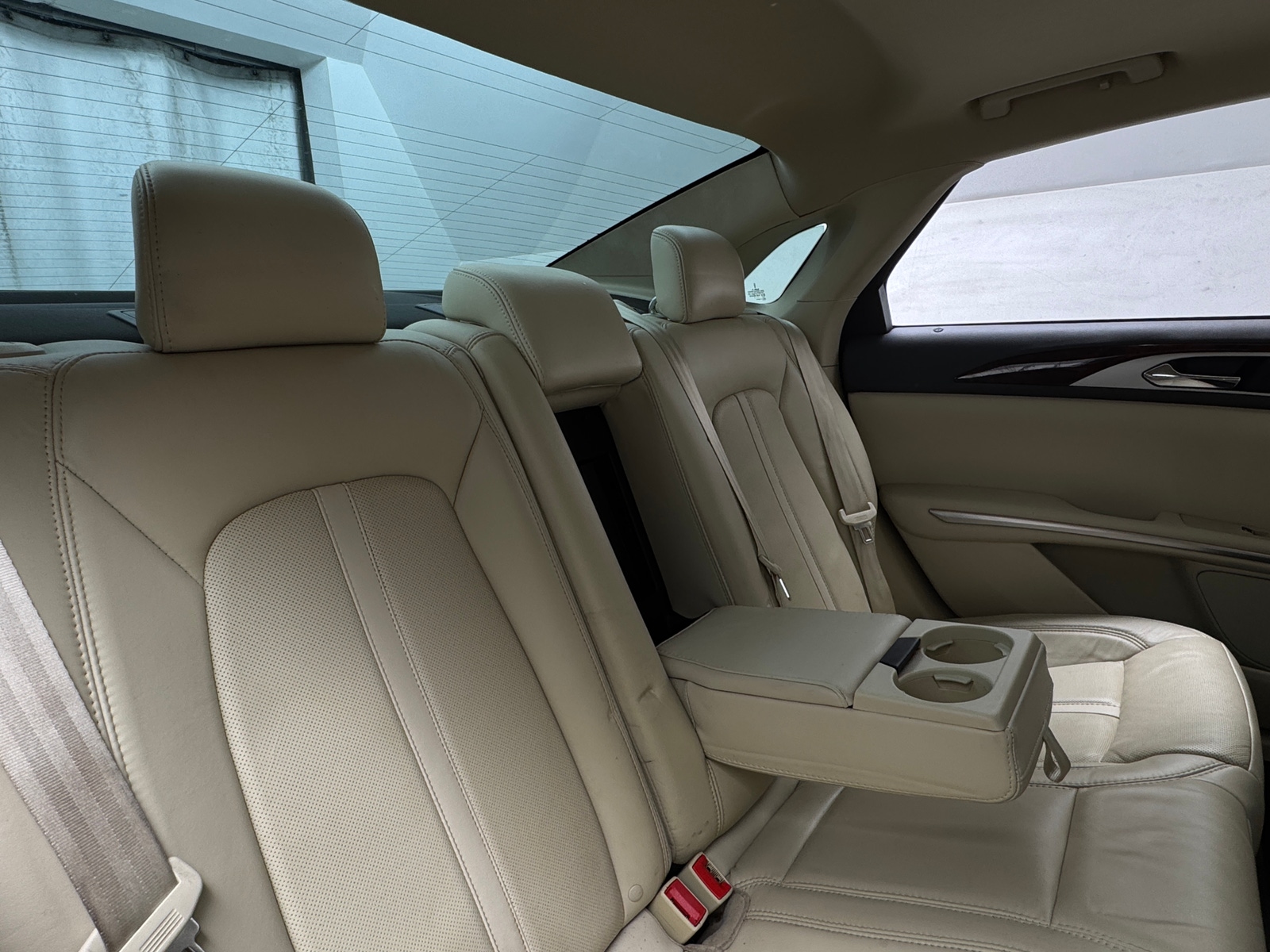 Thumbnail: 2015 Lincoln MKZ - 6