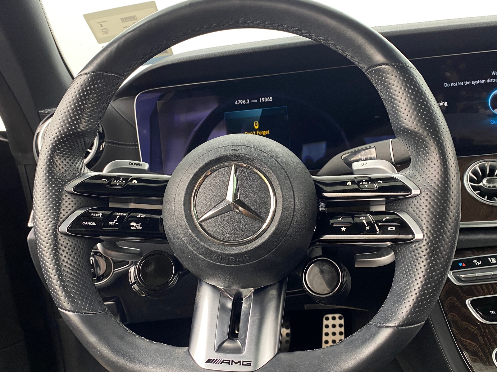 Thumbnail: 2021 Mercedes-Benz E-Class - 3
