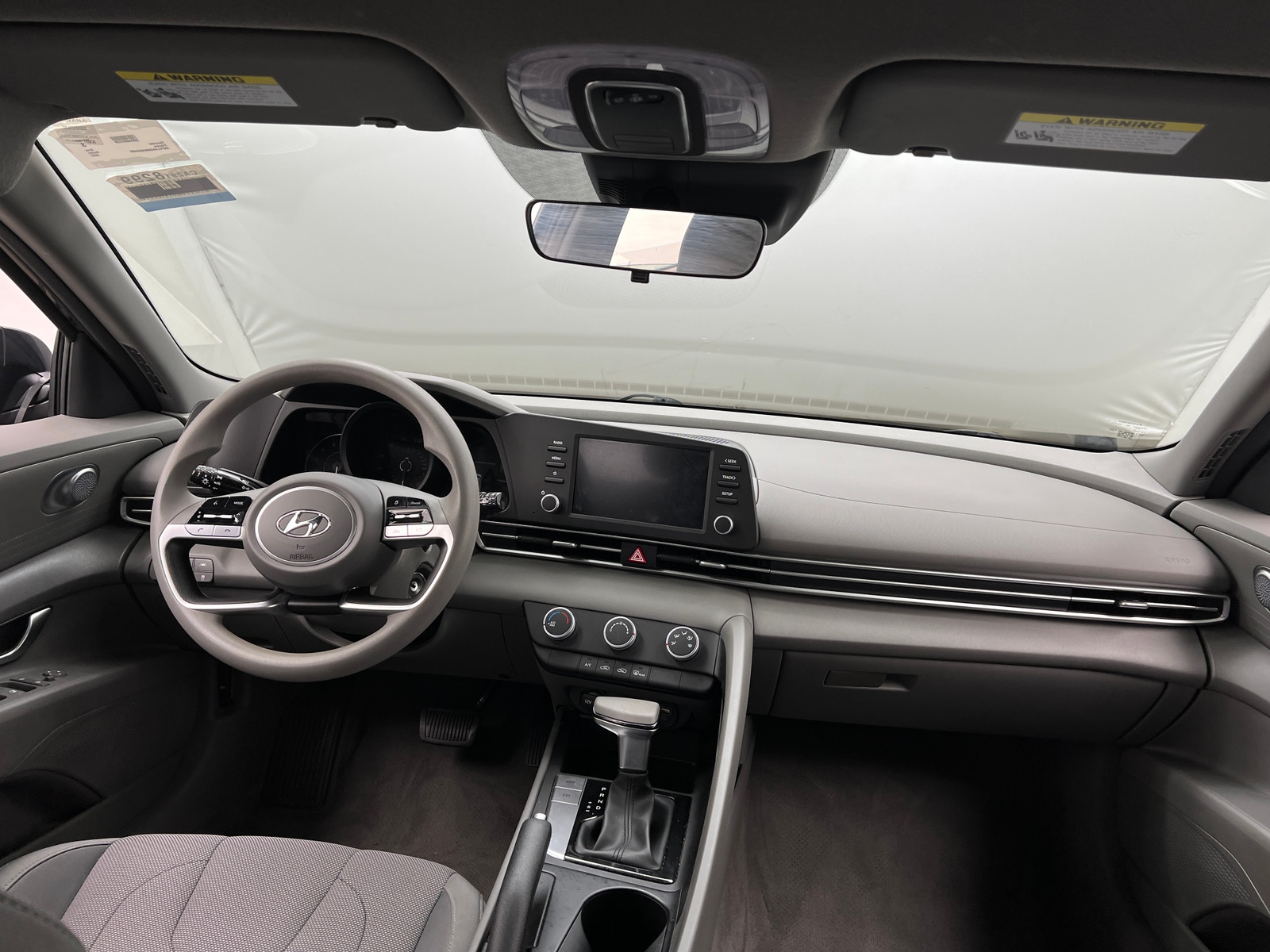 Thumbnail: 2022 Hyundai Elantra - 3