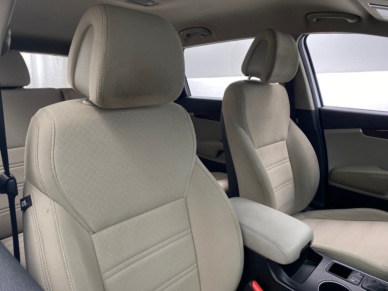 Thumbnail: 2016 Kia Sorento - 2