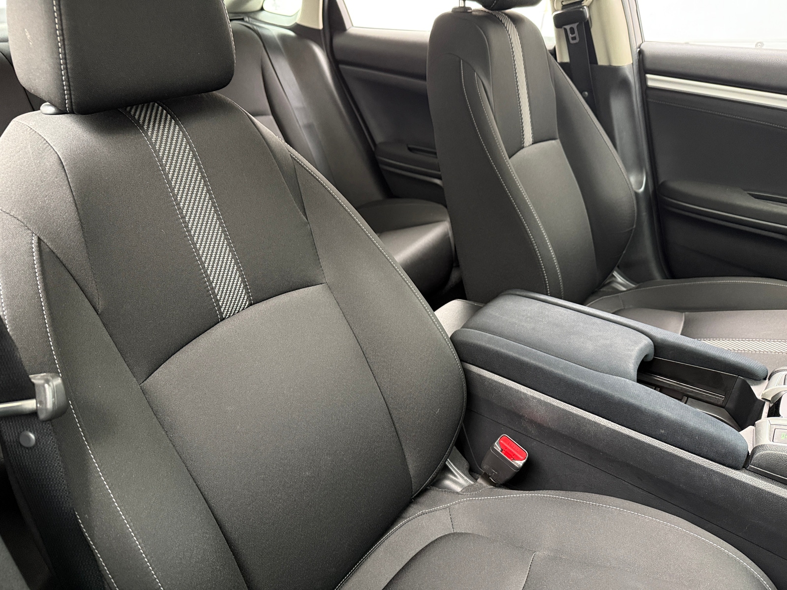 Thumbnail: 2016 Honda Civic - 2