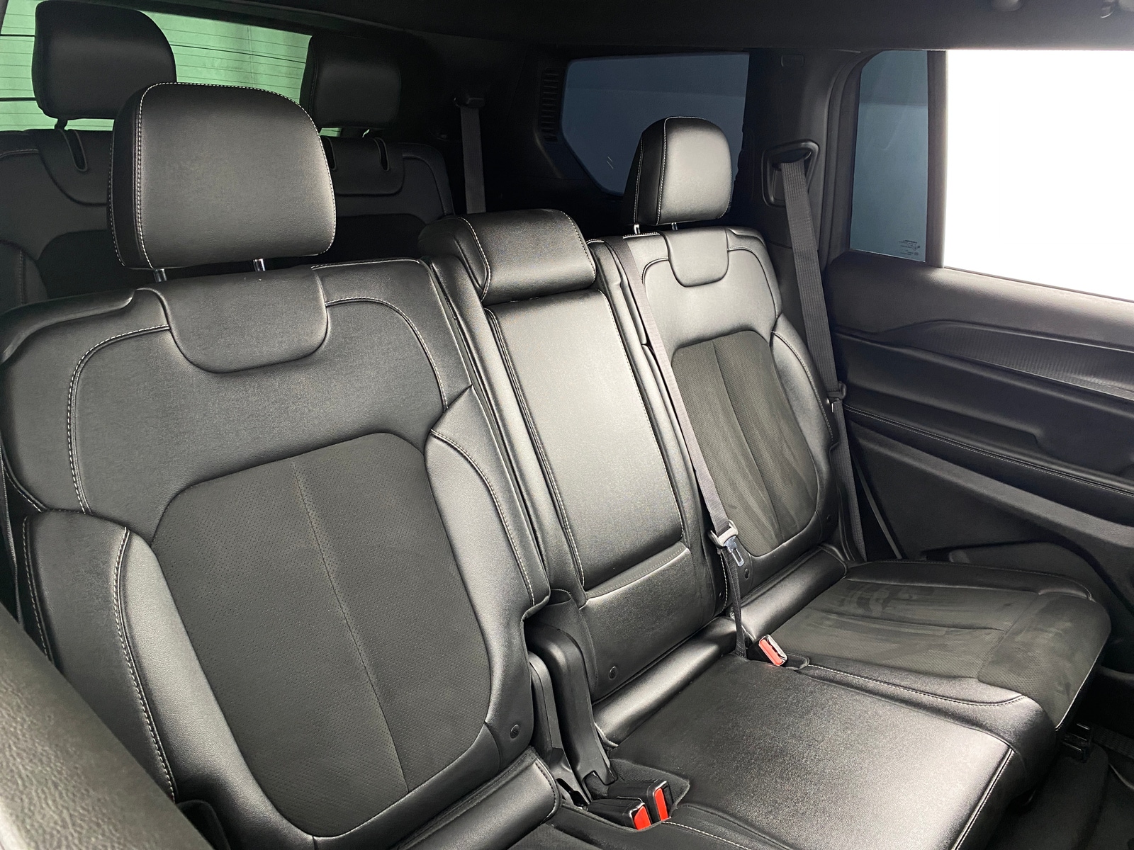 Thumbnail: 2024 Jeep Grand Cherokee L - 5