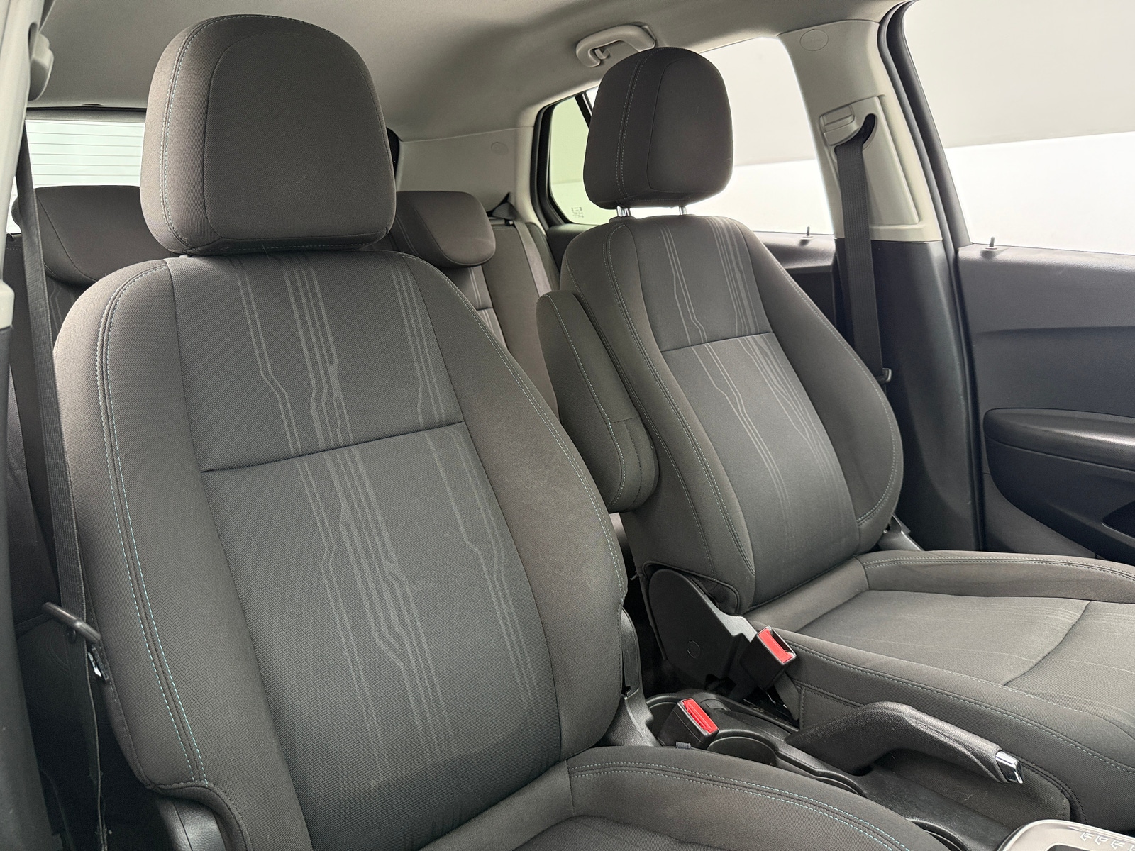 Thumbnail: 2016 Chevrolet Trax - 2