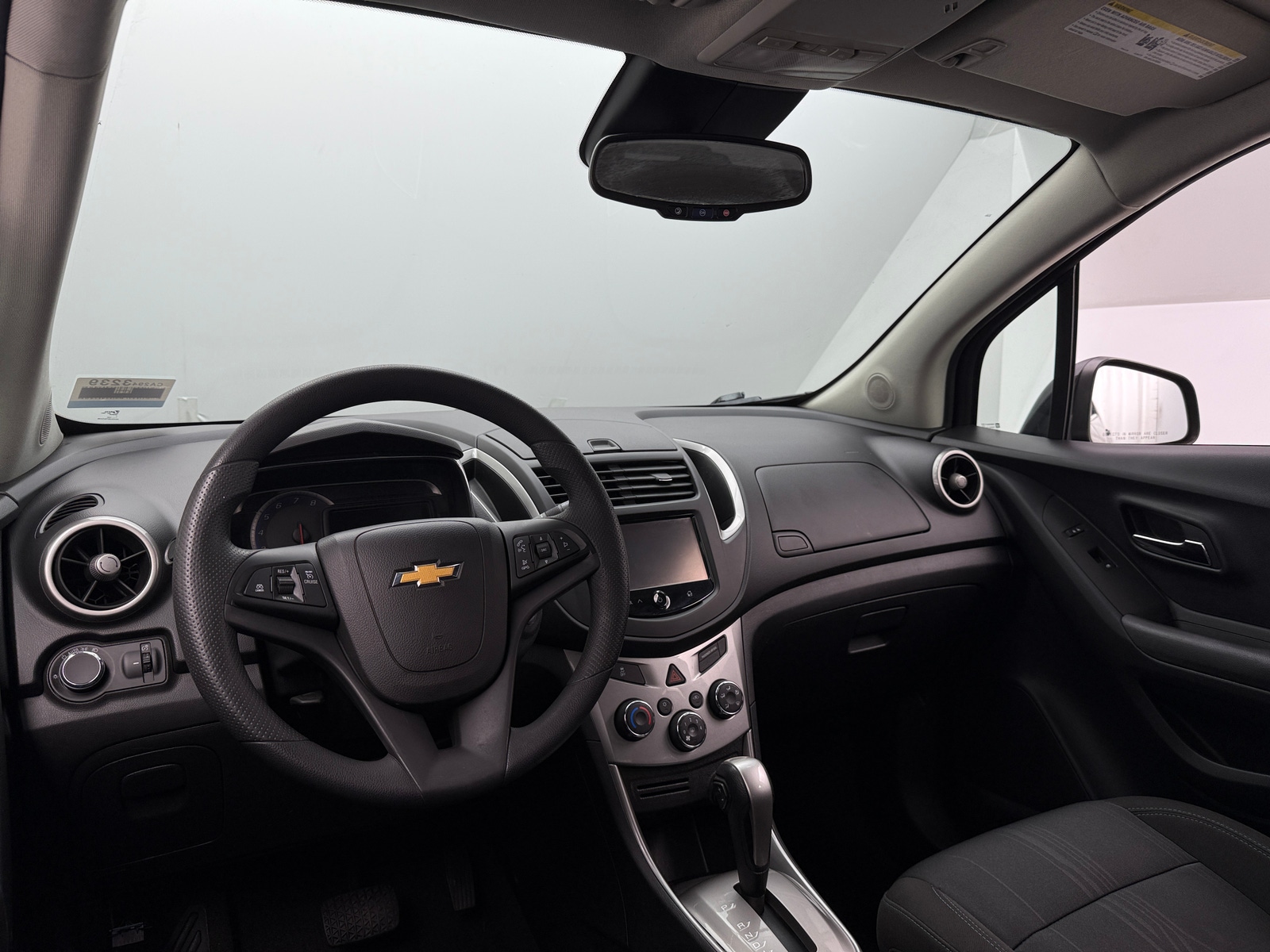 Thumbnail: 2016 Chevrolet Trax - 3