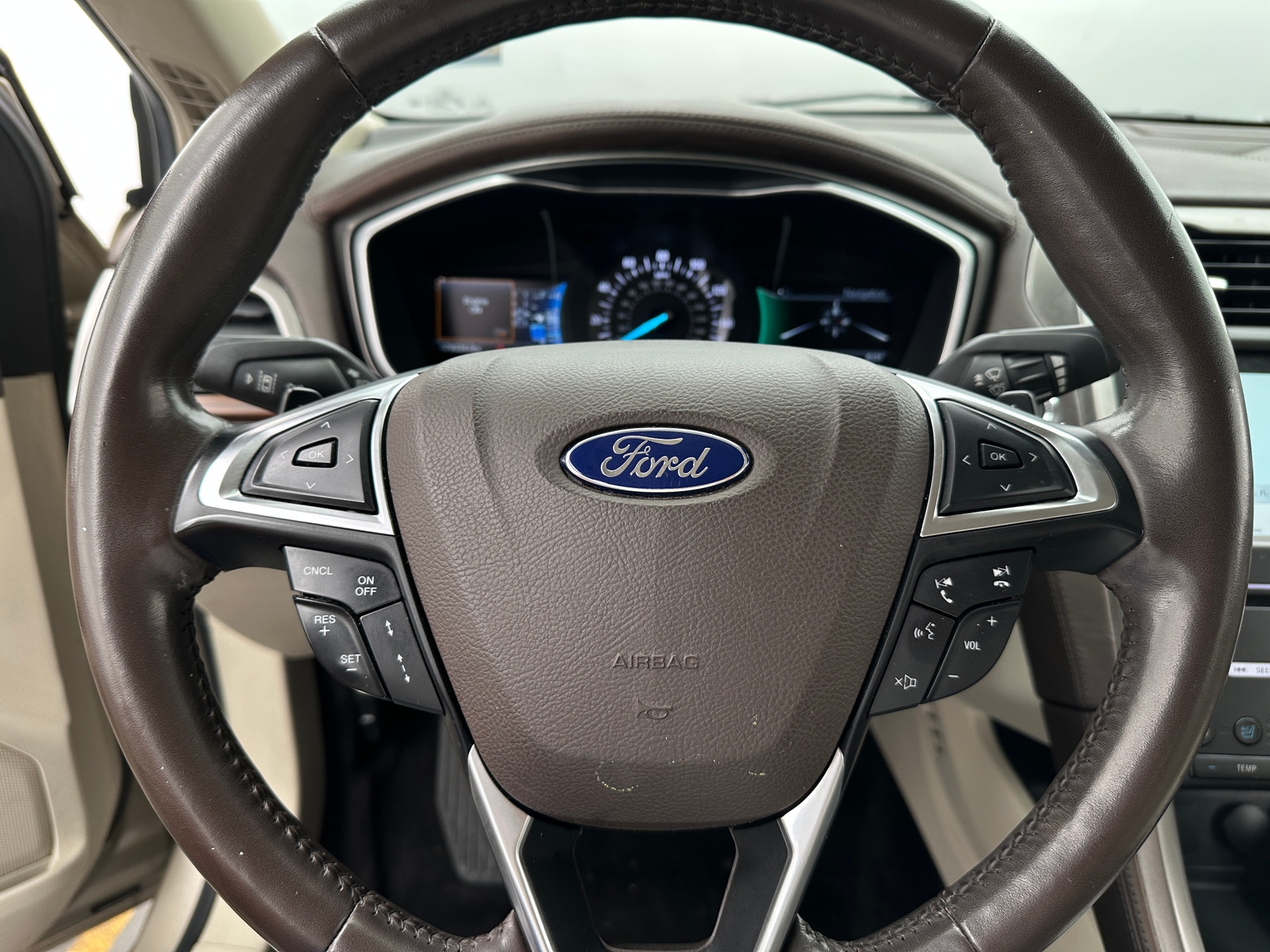 Thumbnail: 2017 Ford Fusion - 4