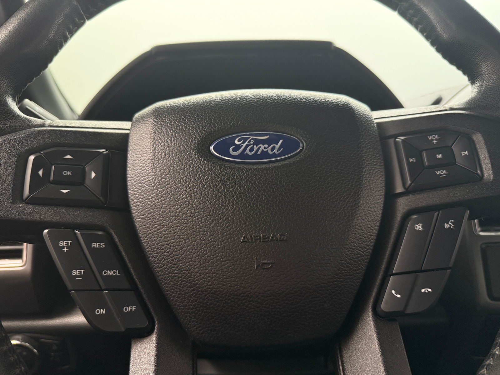 Thumbnail: 2017 Ford Econoline - 5