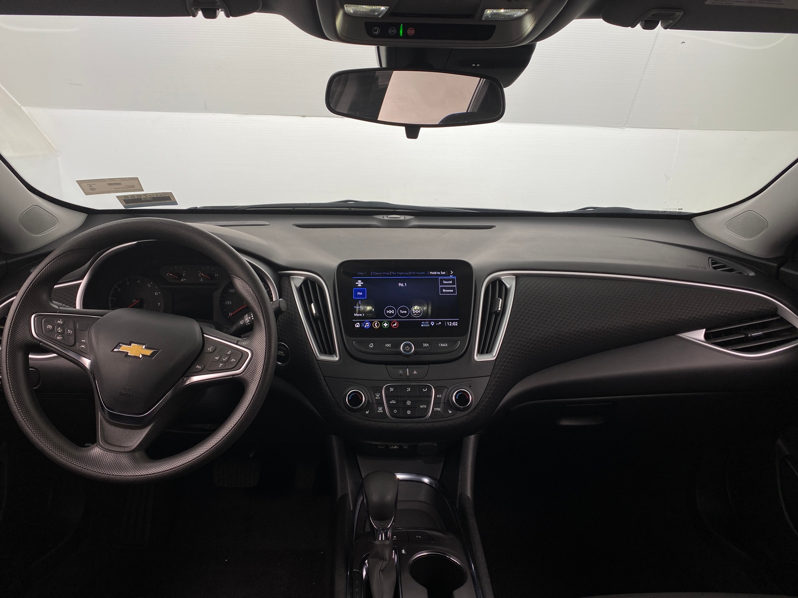 Thumbnail: 2025 Chevrolet Malibu - 3