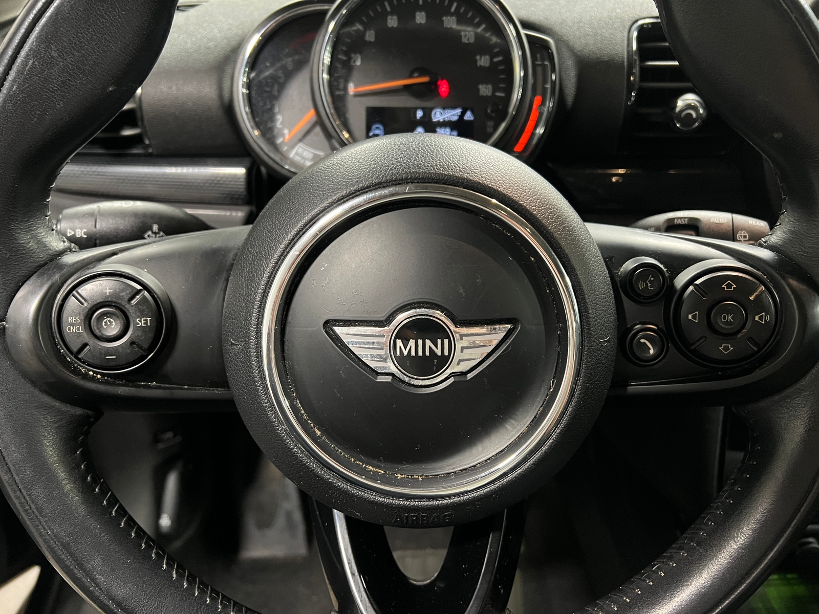 Thumbnail: 2018 MINI Cooper Clubman - 4