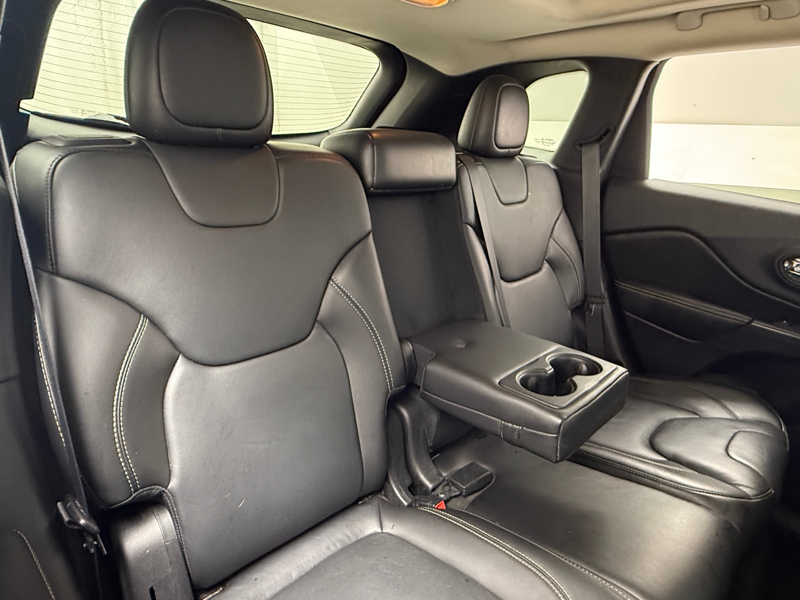 Thumbnail: 2015 Jeep Cherokee - 6