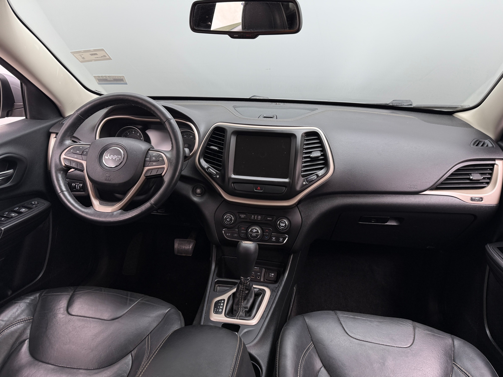 Thumbnail: 2015 Jeep Cherokee - 3