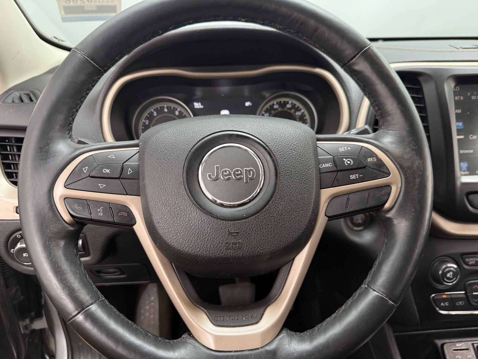Thumbnail: 2015 Jeep Cherokee - 5