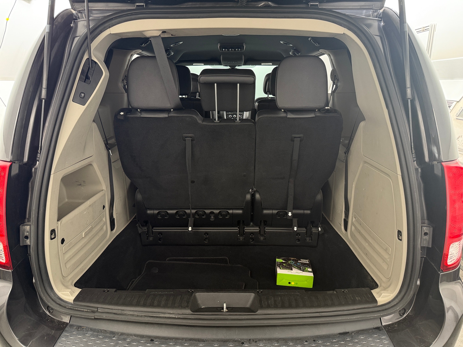 Thumbnail: 2019 Dodge Grand Caravan - 7