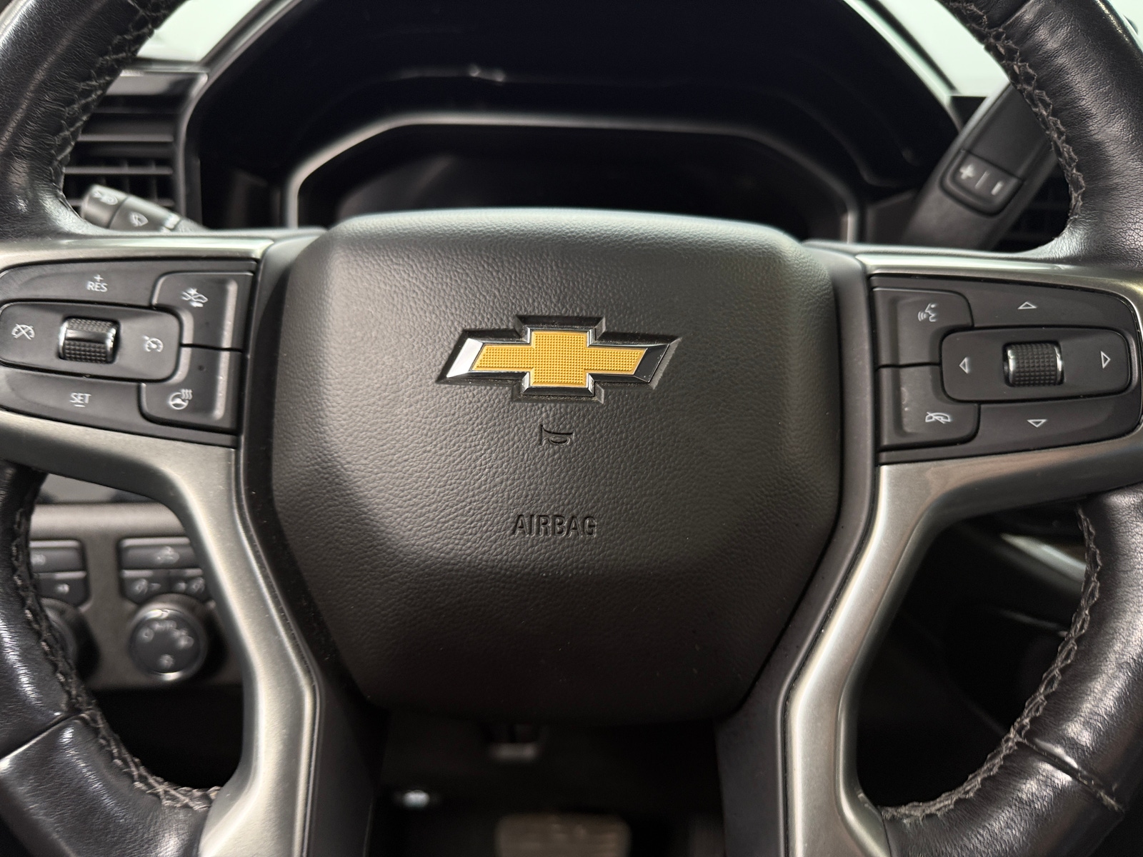 Thumbnail: 2022 Chevrolet Silverado 1500 - 5